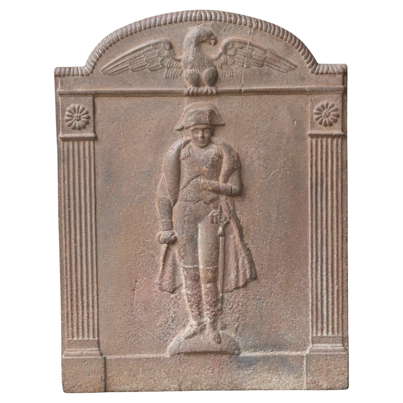 Piccolo caminetto francese 'Napoleon', XIX secolo.