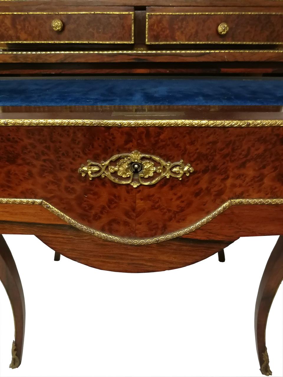 Small French Napoleon III Lady's Secretary Cabinet of 19th Century For Sale 4