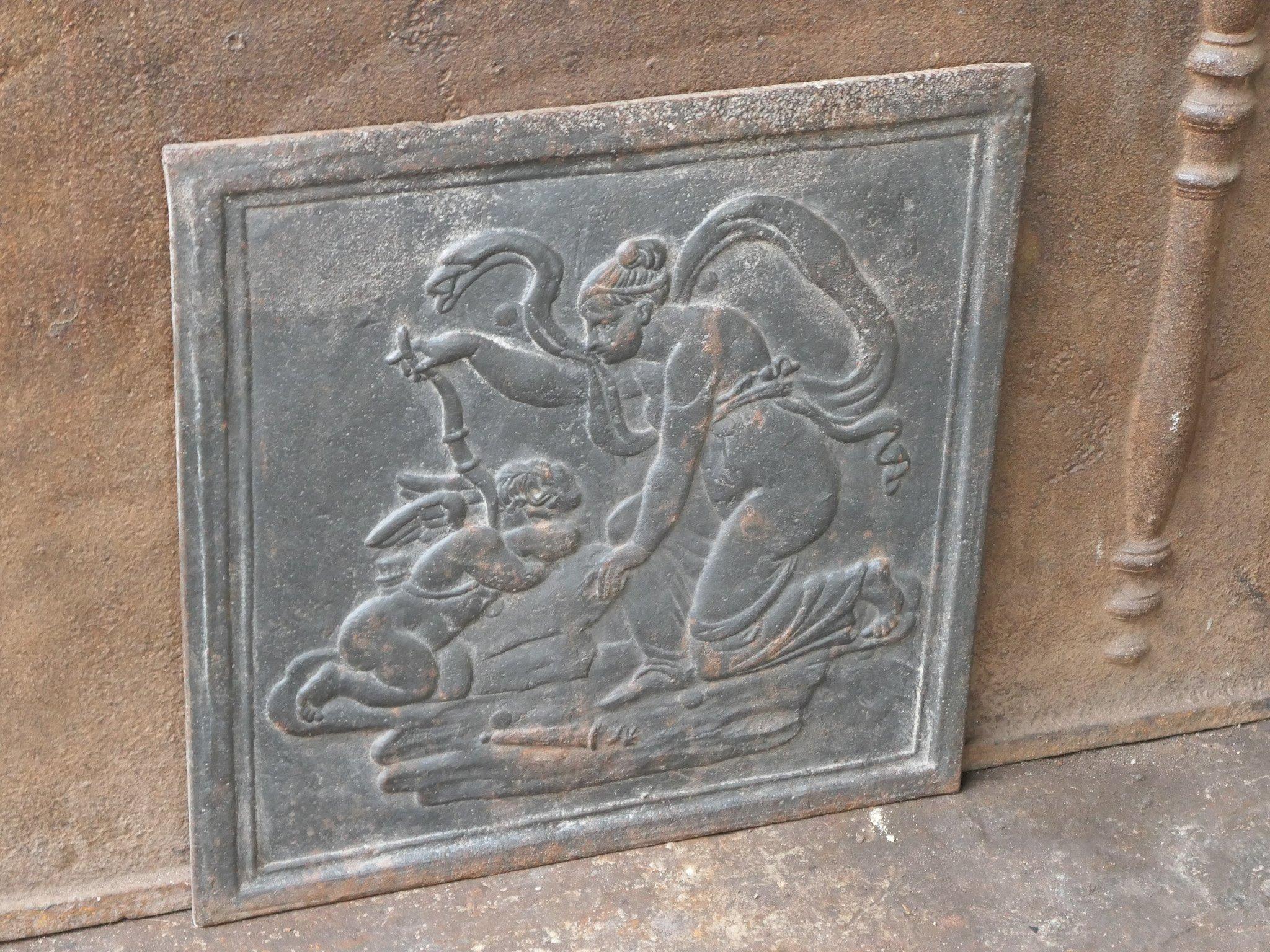 Small French Napoleon III Period 'Diana' Fireback / Backsplash, 19th Century In Good Condition For Sale In Soest, NL