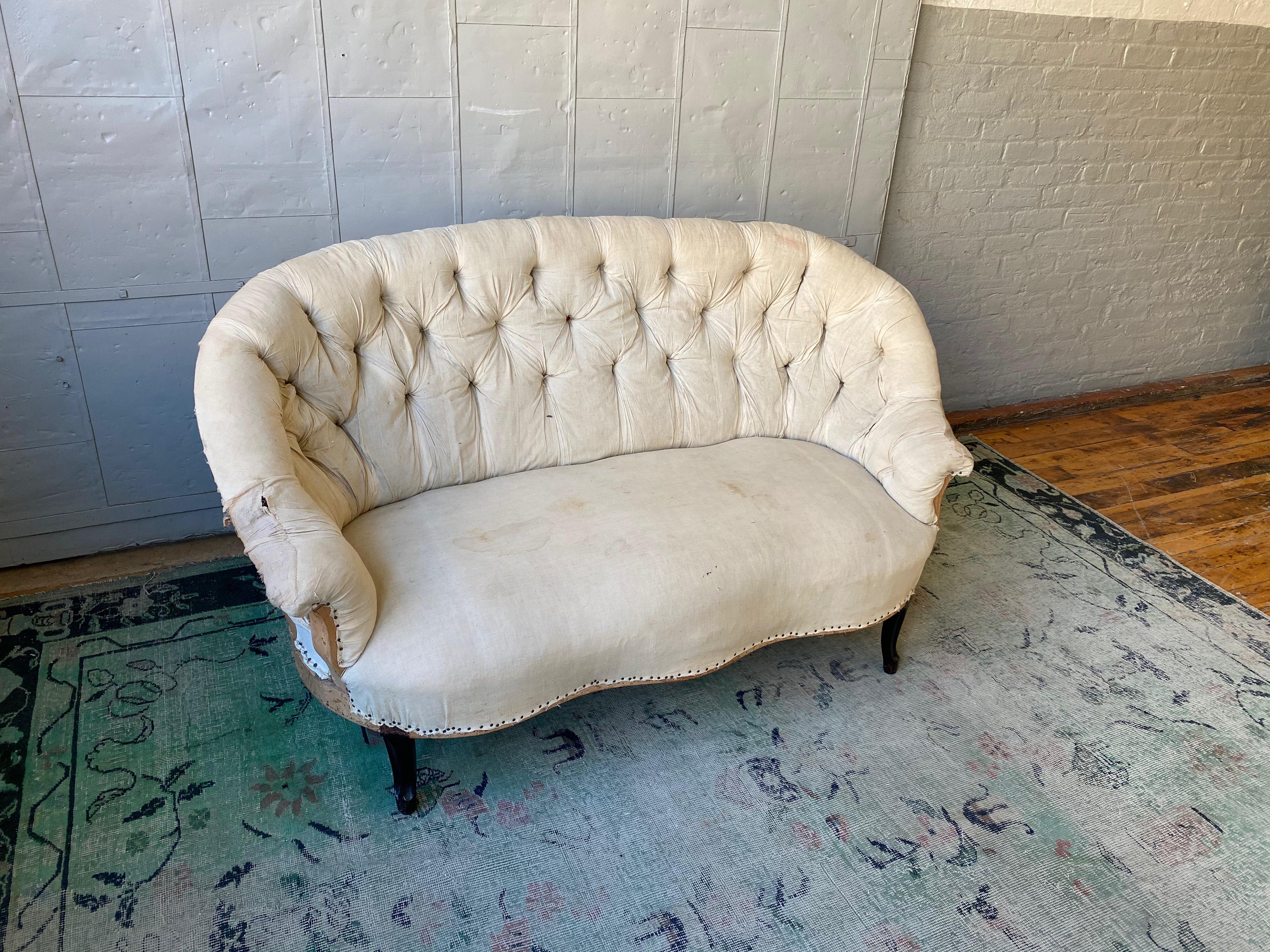 Late 19th Century Small French Settee with Tufted Back and Cabriole Legs