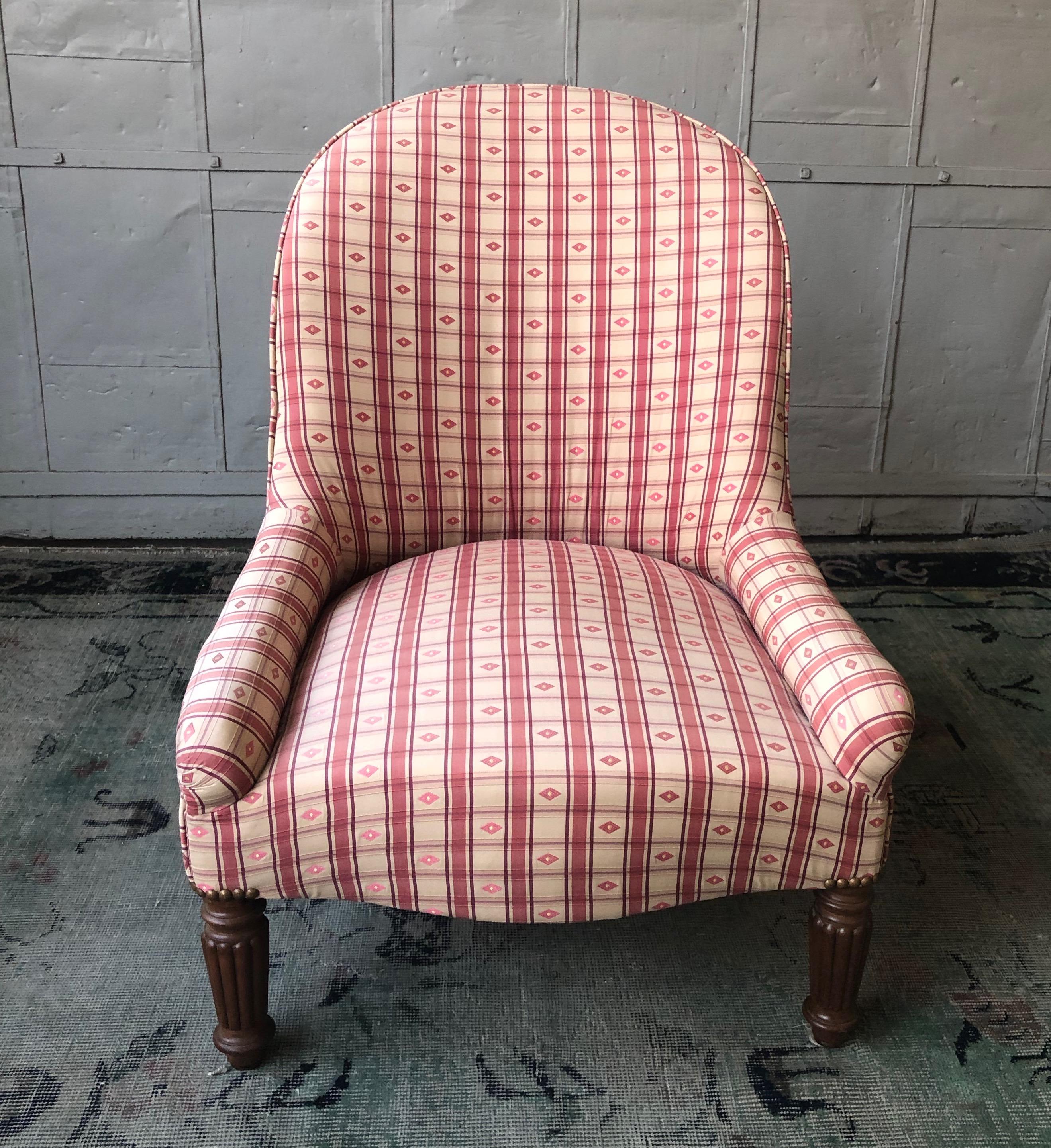 Small French Napoleon III Style Slipper Chair In Good Condition In Buchanan, NY