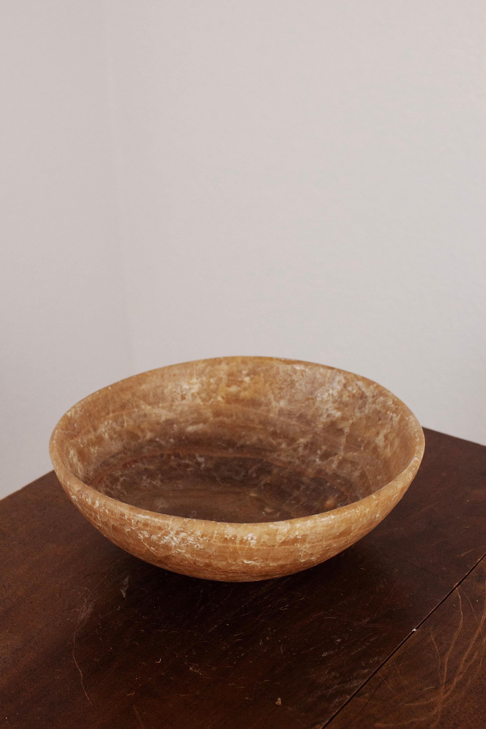 Small French Natural Beige and Brown Marble Stone Bowl In Good Condition For Sale In Rümmingen, BW