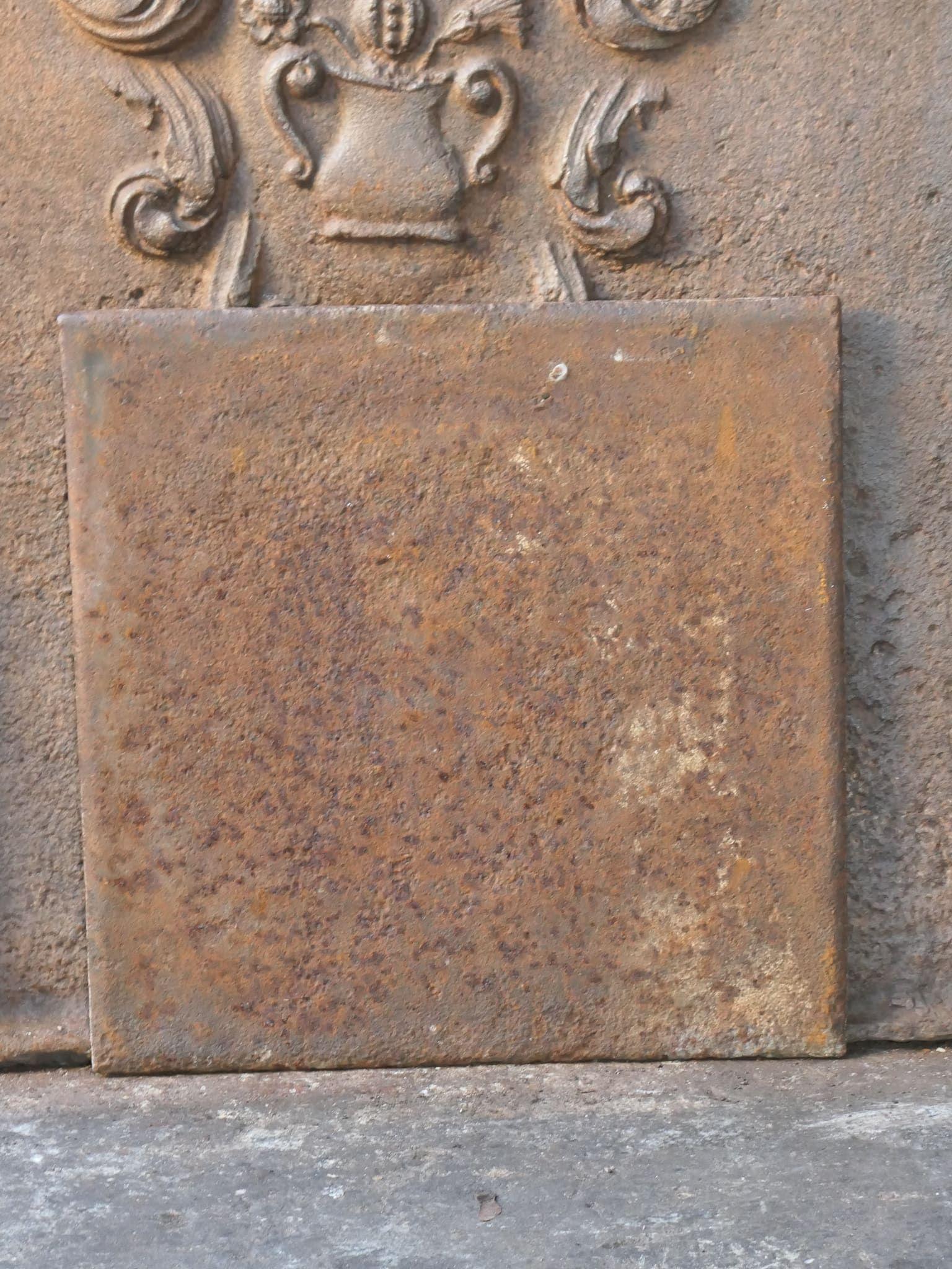 Small French Neoclassical 'Pillars of Freedom' Fireback / Backsplash, 19th C. For Sale 1