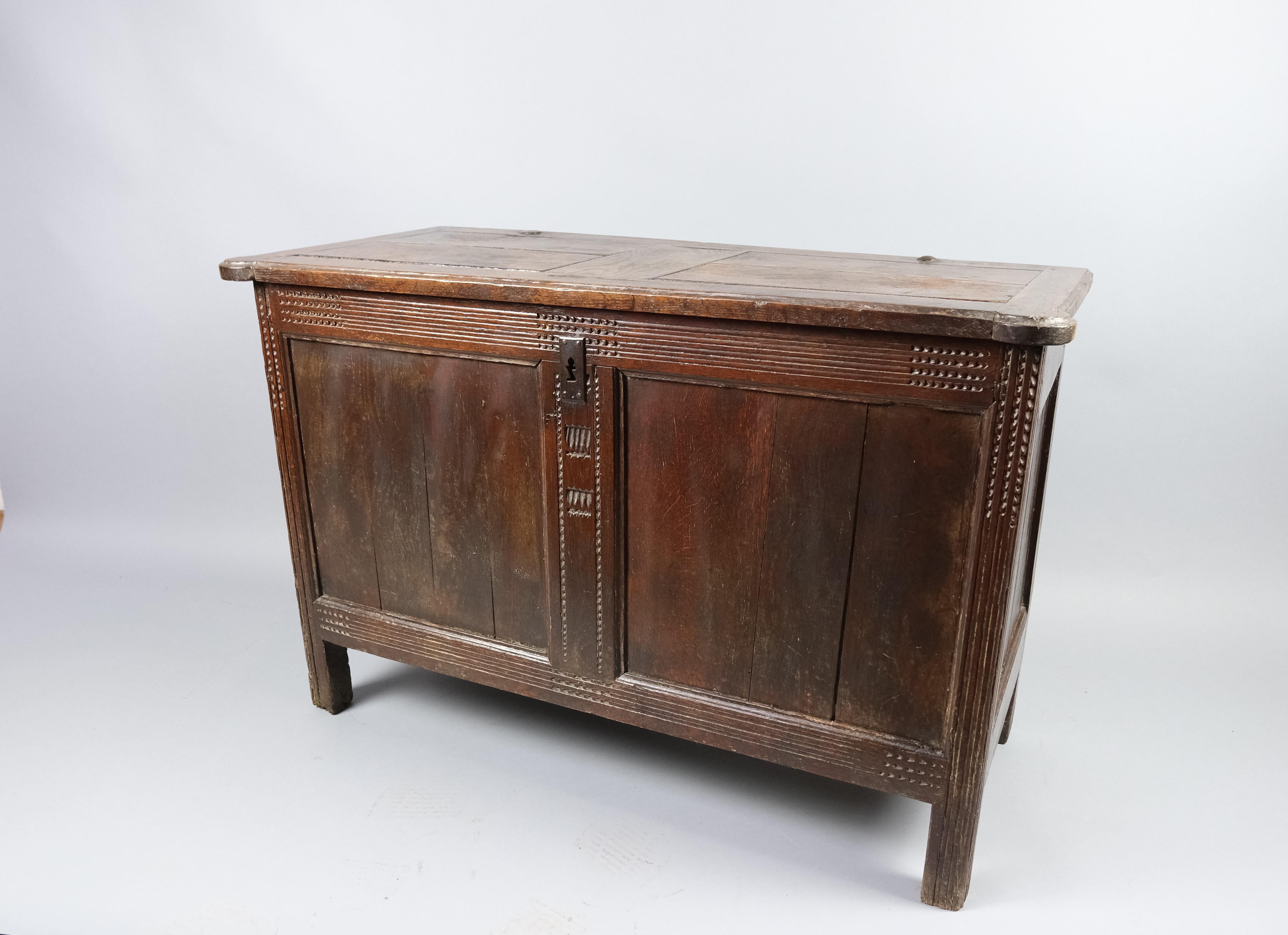 French Provincial Small French oak coffer For Sale