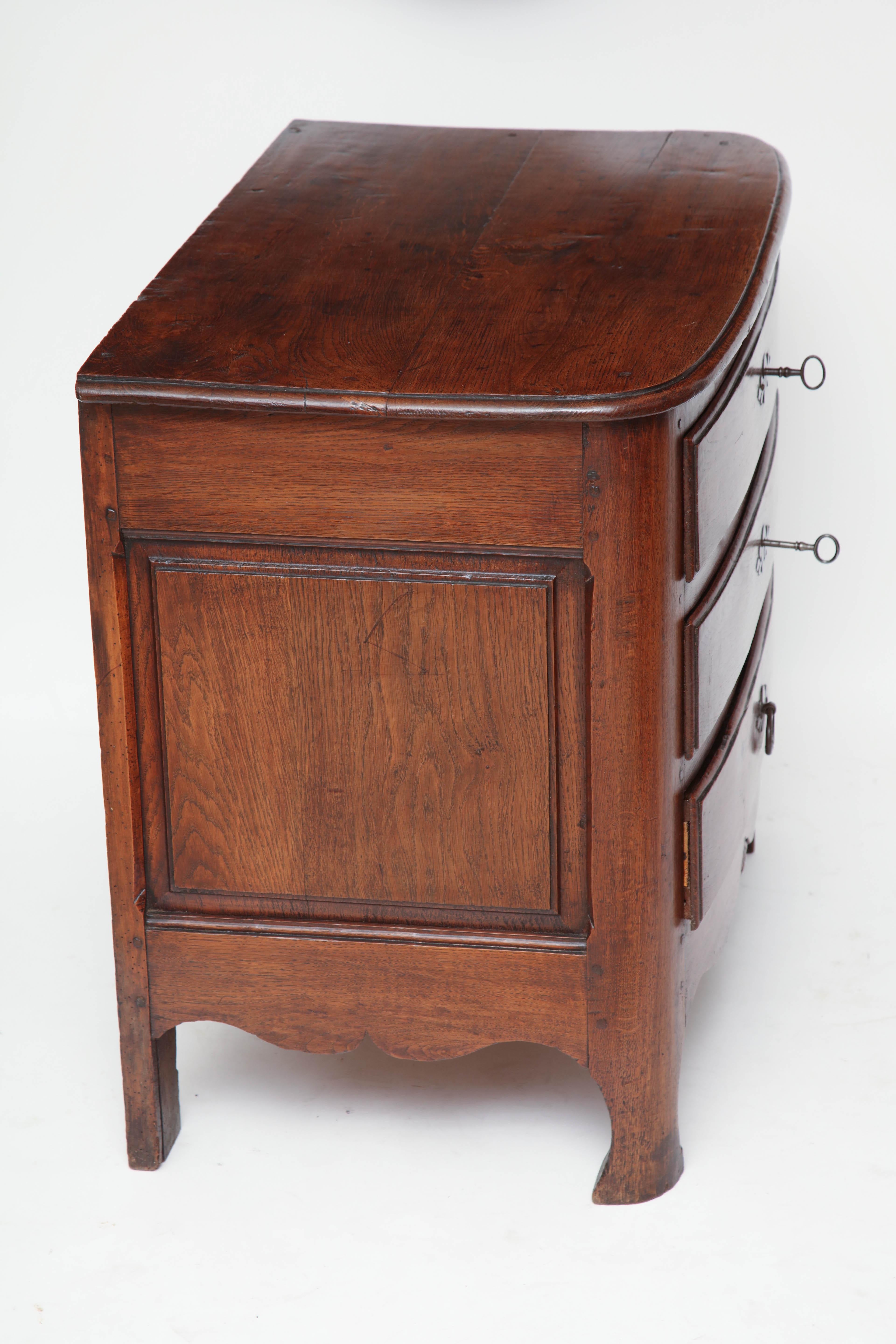Small French Oak Commode with Three Drawers, circa 18th Century 3