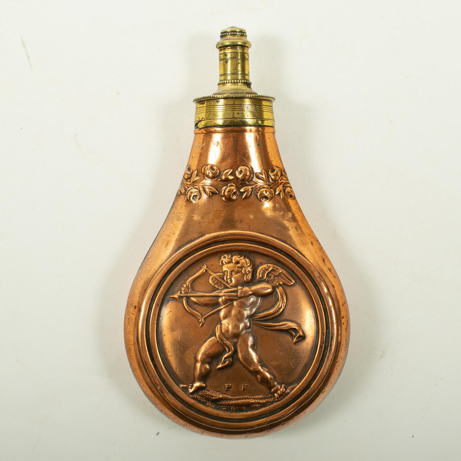 Français Petit tableau françaisPISTOL FLASK, CUPID, 19ème siècle en vente
