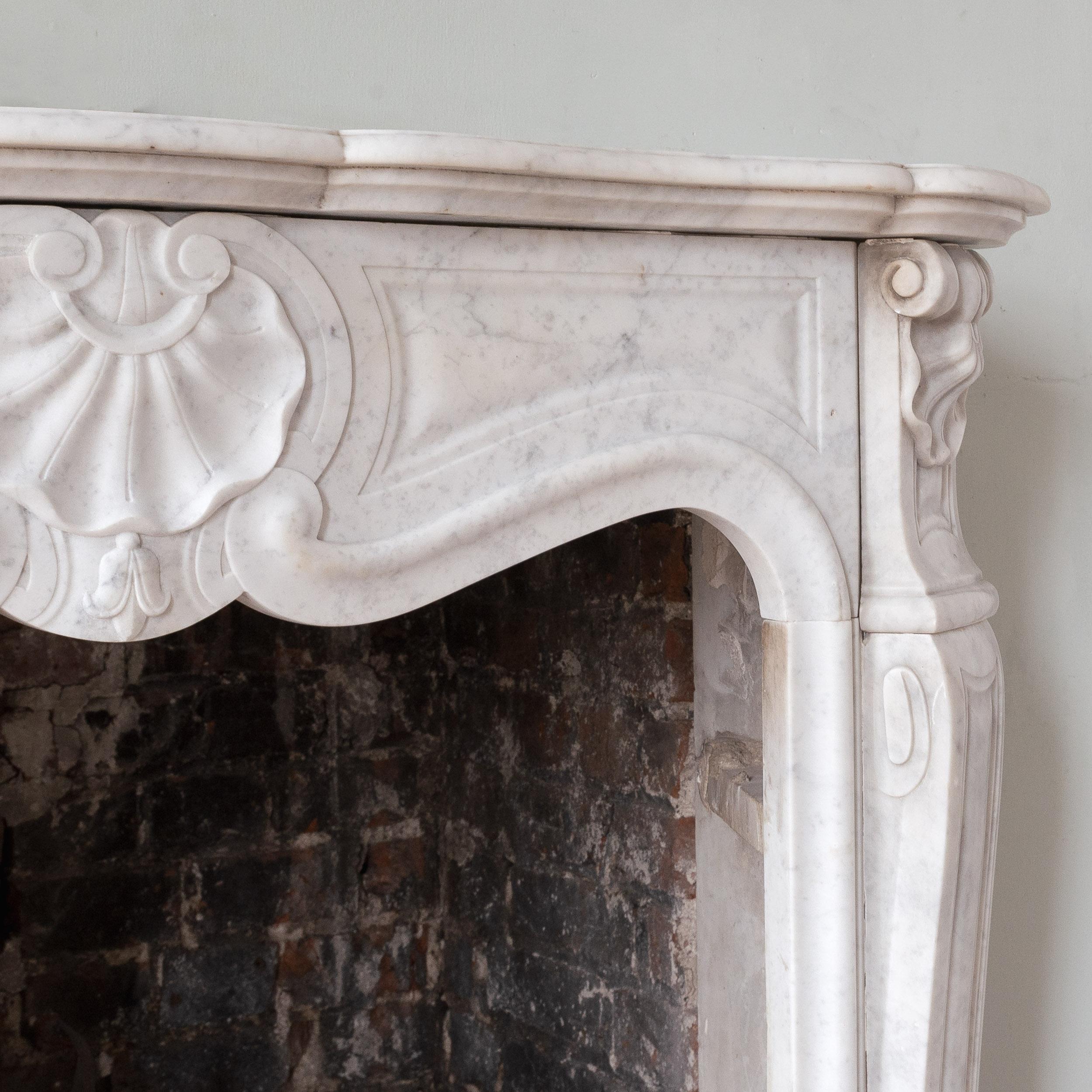 Small French Rococo Carrara Marble Fireplace In Good Condition For Sale In London, GB