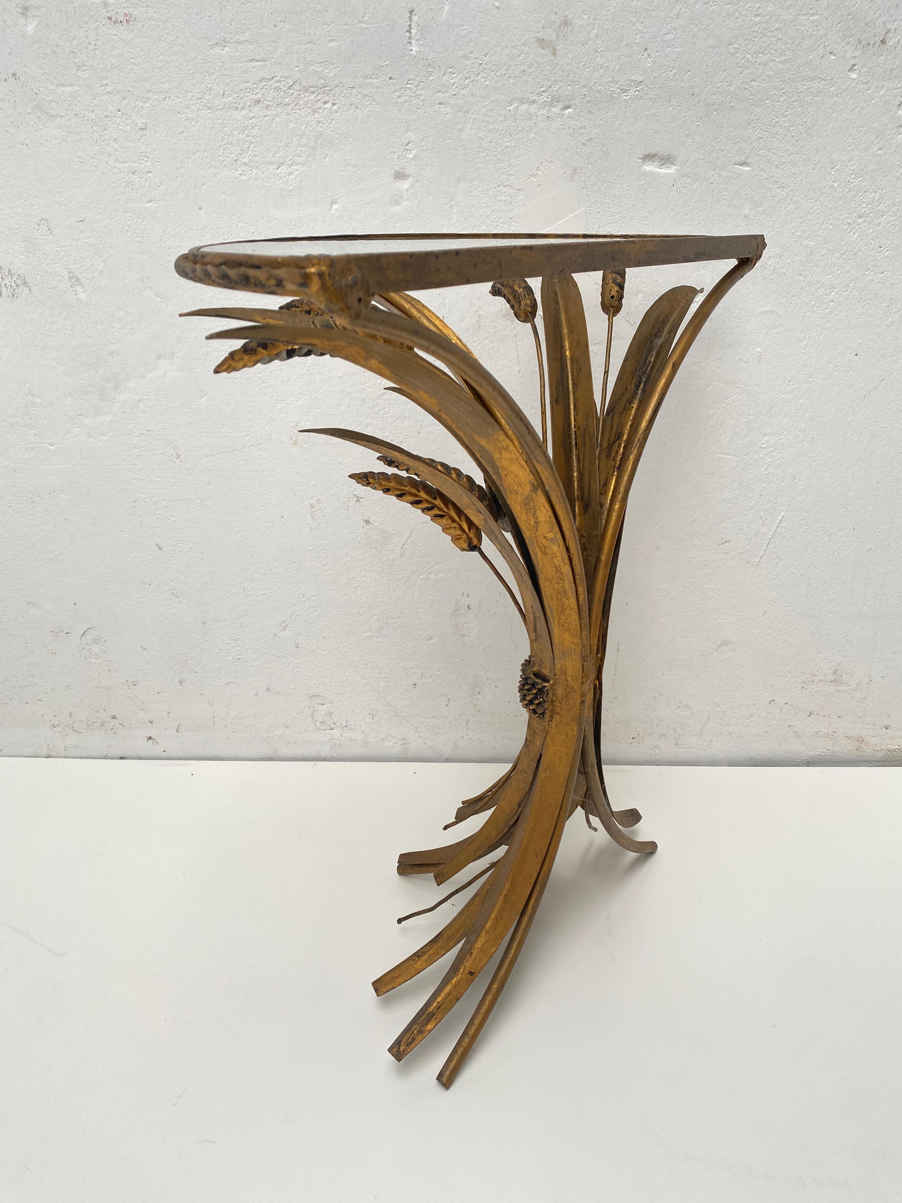 Petite table d'appoint/console « Feuille de blé » française en métal doré en vente 5