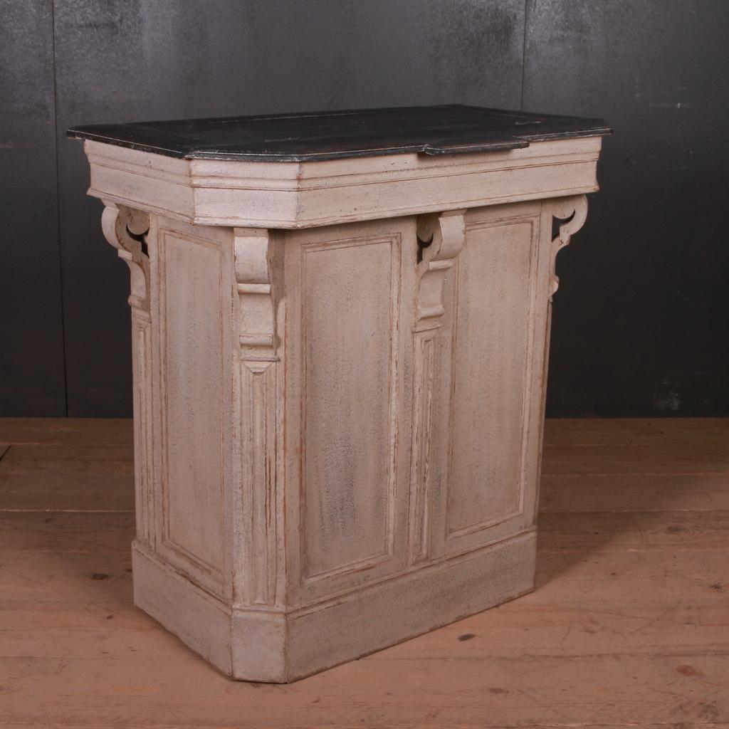 Small French Shop Counter In Good Condition In Leamington Spa, Warwickshire