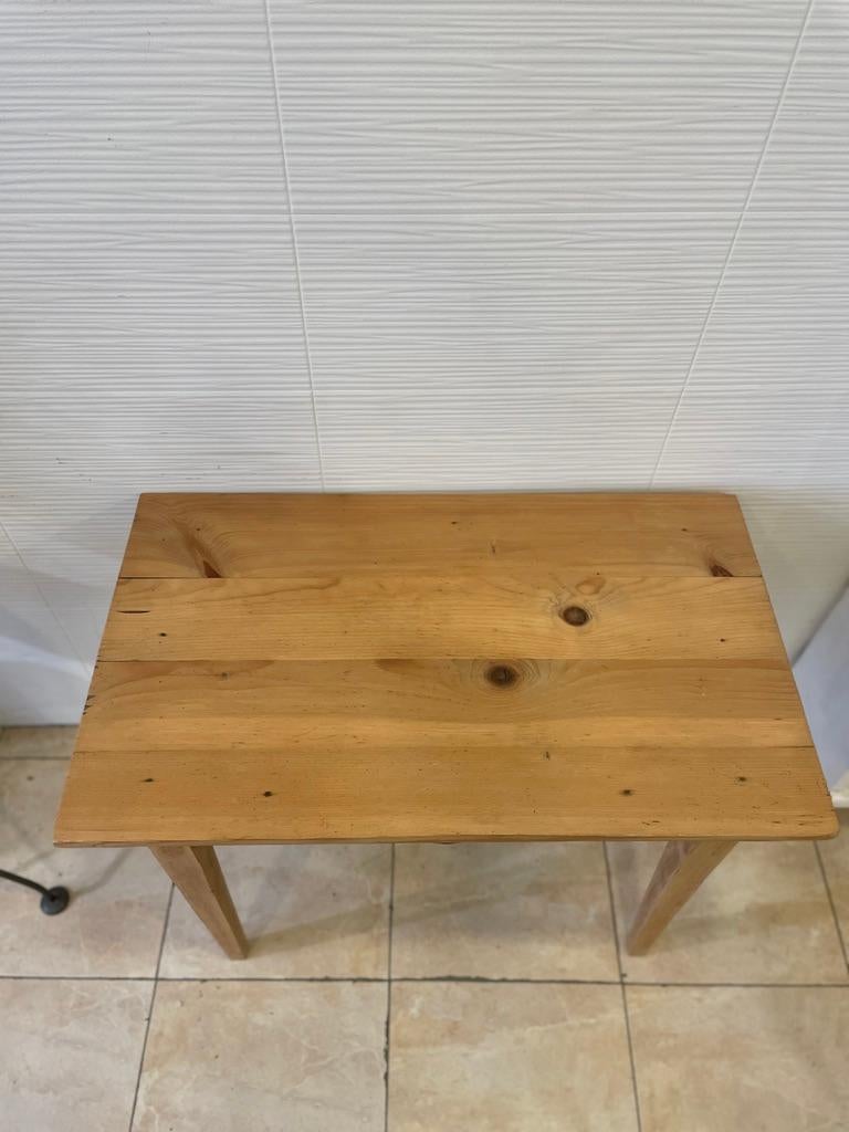 Small French Table, Mid 20th Century In Good Condition For Sale In L'AMETLLA DE MAR, ES