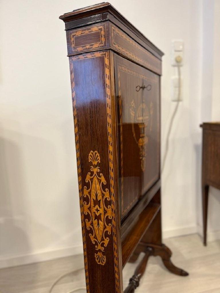 Small French Travel Secretary Napoleon III in Rosewood and Boxwood Veneer 1860s For Sale 2