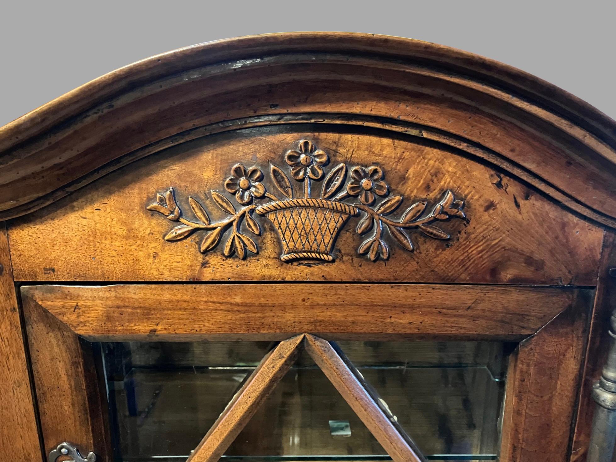 Small French Walnut Display Cabinet with Glass Door and Interior Shelves In Good Condition For Sale In San Francisco, CA