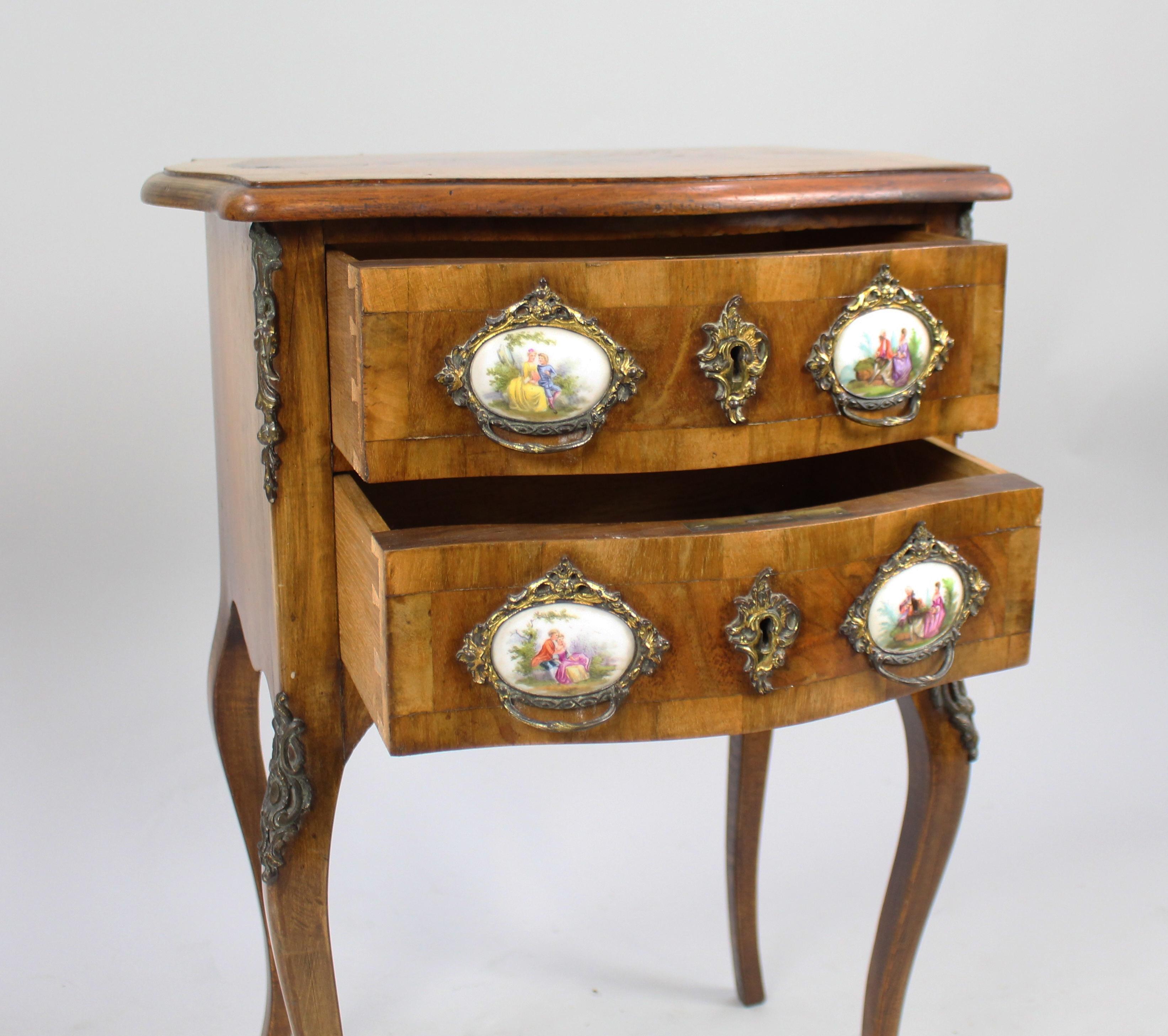 Small French Walnut Serpentine Commode with Sevres Plaques, circa 1880 For Sale 6