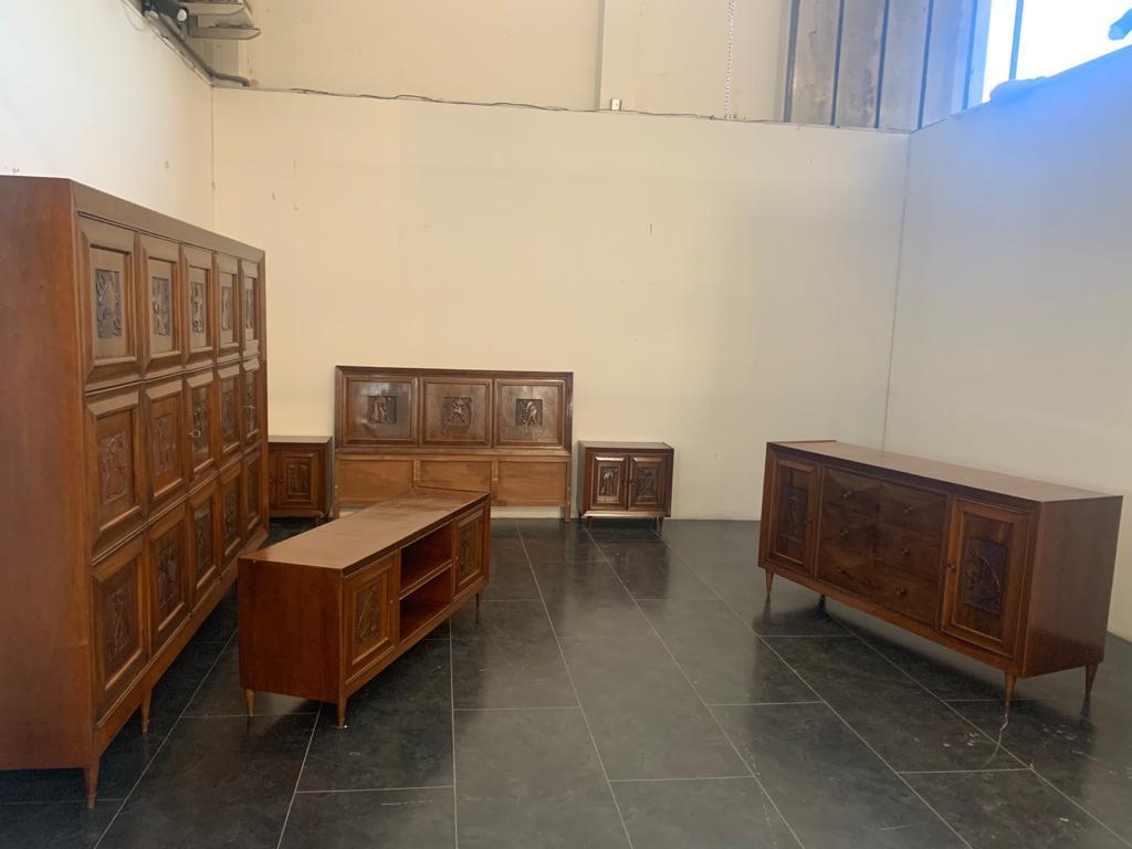 Small Futurist Style Serving Sideboard with Carved Panels, 1940s For Sale 2