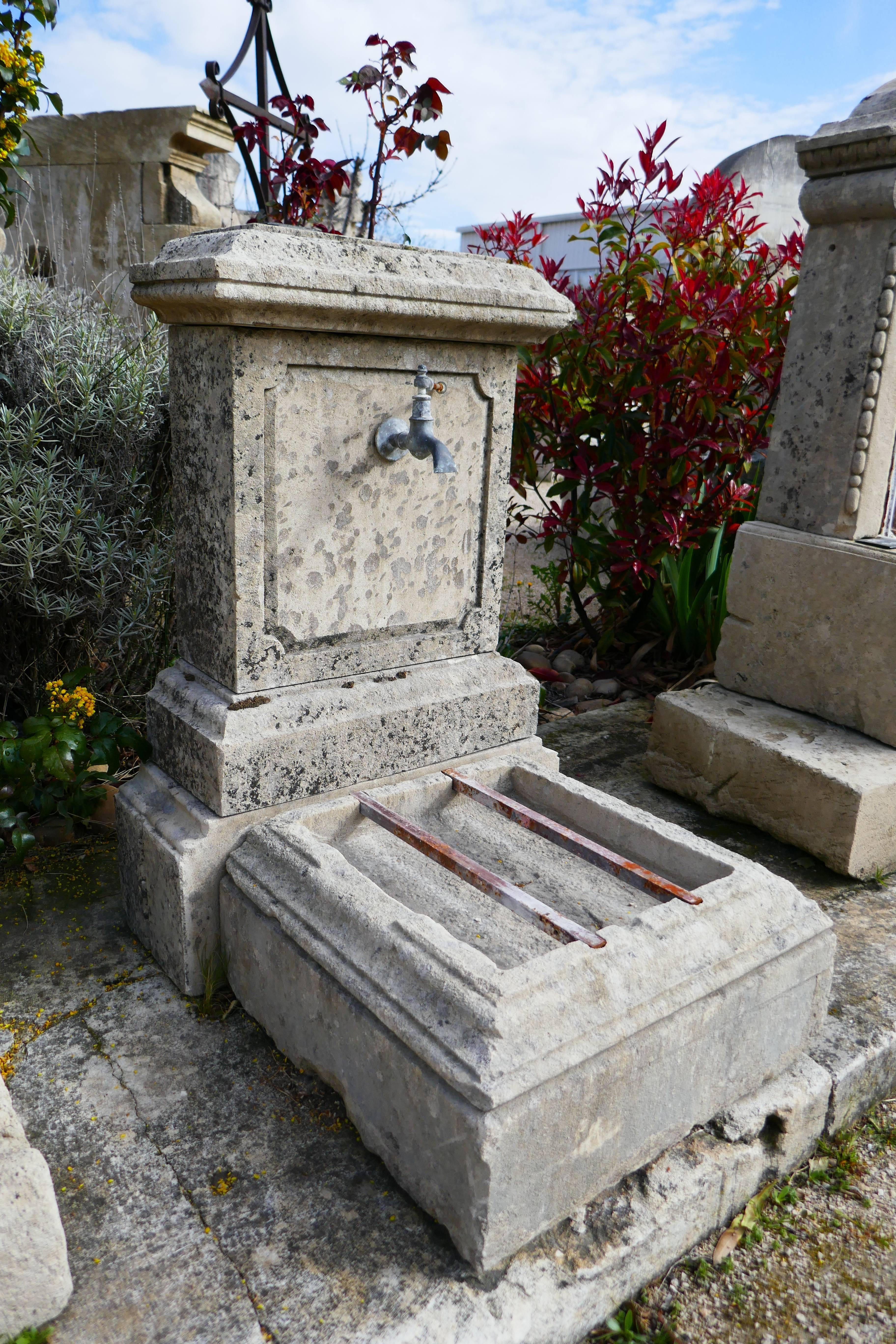 French Small Garden Wall Fountain in Aged and Patinated Natural Limestone, Provence For Sale