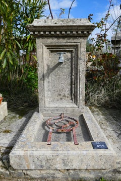 Small Garden Wall Fountain with Hand-Sculpted Pediment in Aged Stone, Provence