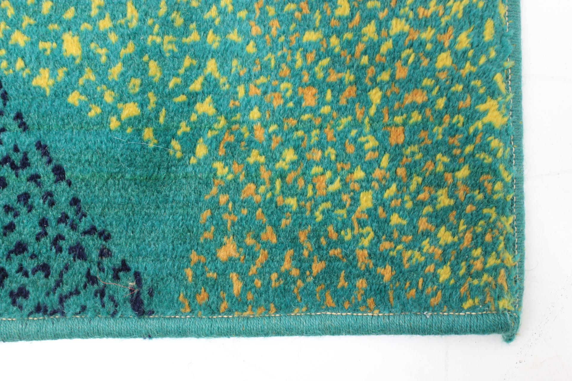Mid-Century Modern Petit tapis ou tapis géométrique vert, années 1970 en vente