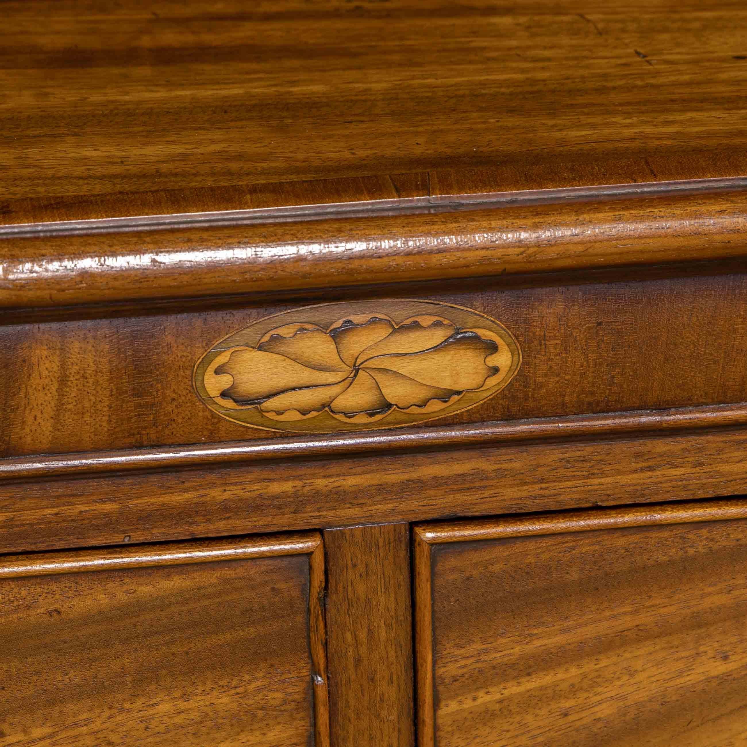 British Small George 3rd Mahogany Chest of Drawers For Sale