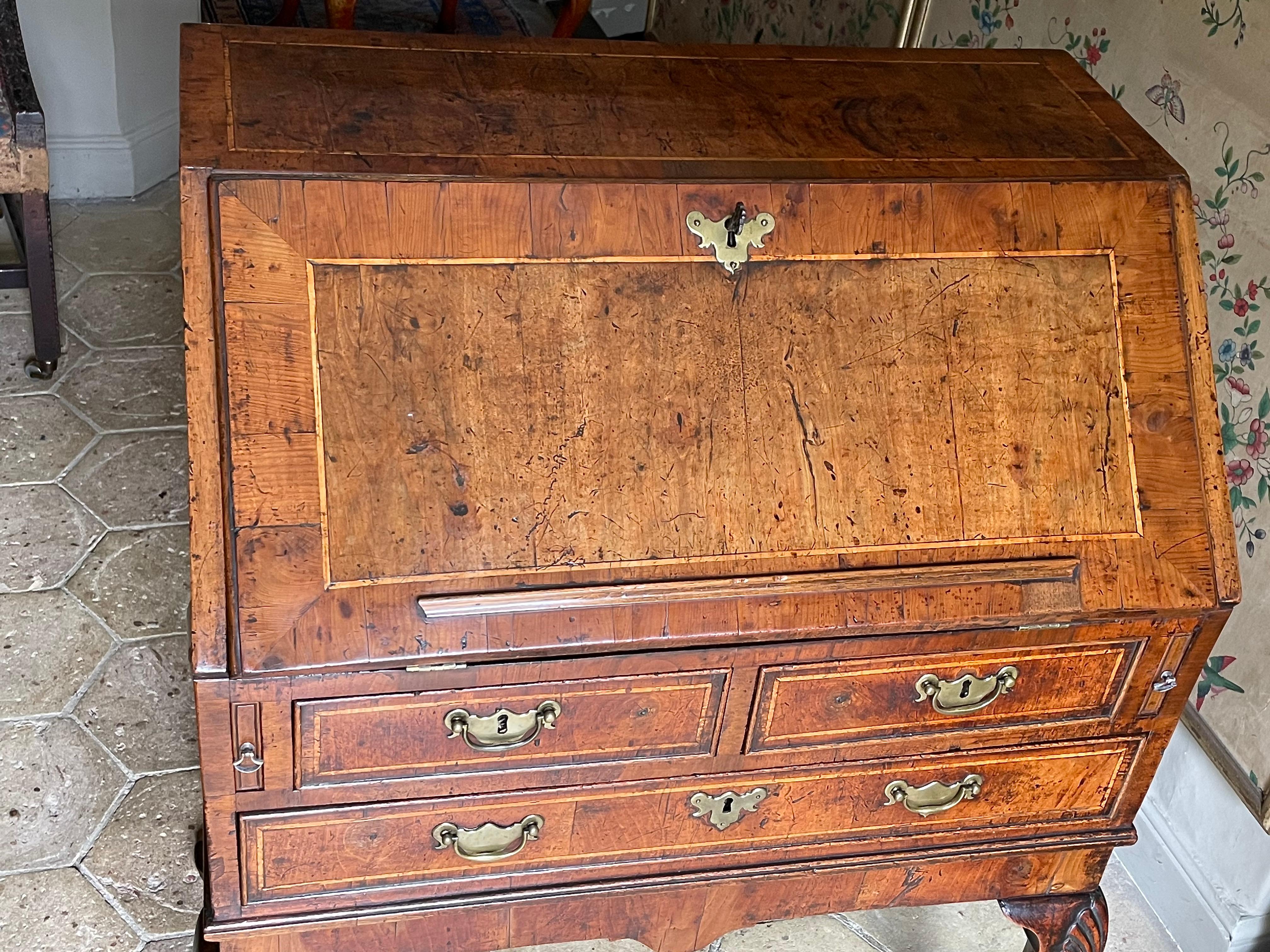 Small George I Walnut Bureau on Stand For Sale 2