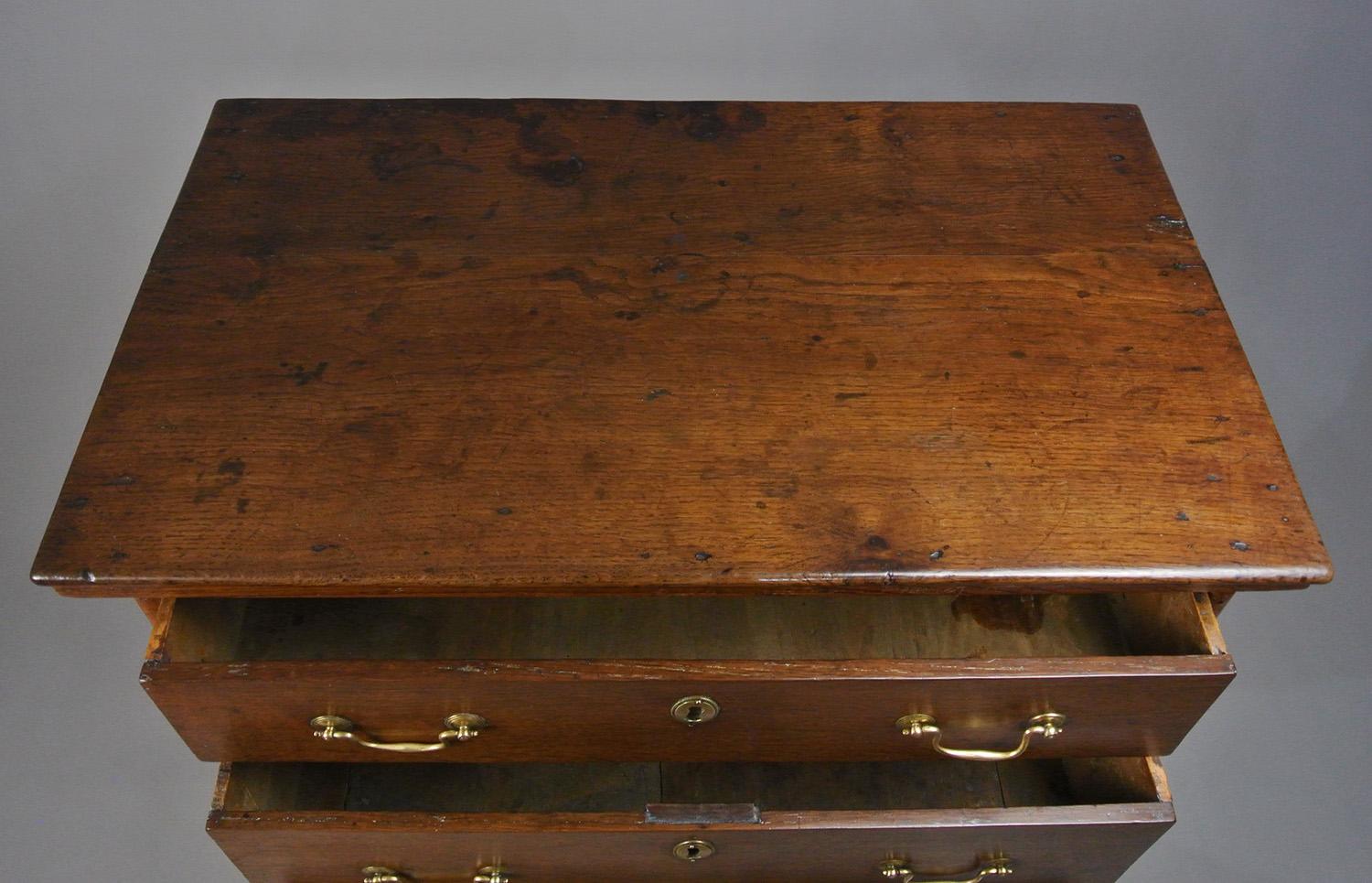 Small George II Oak and Burr Elm Chest on Chest c. 1740 2