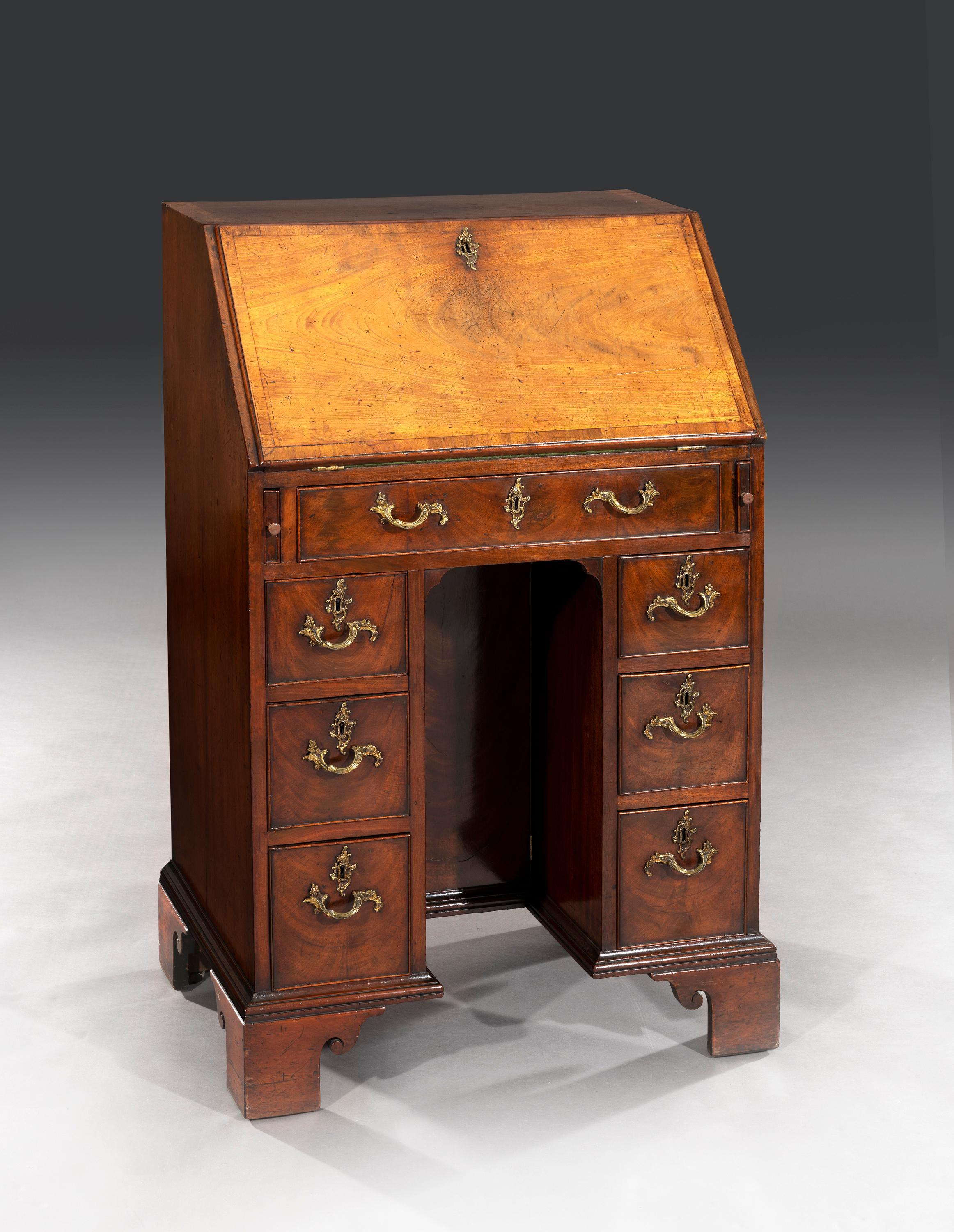 English Small George III 18th Century Period Kneehole Mahogany Bureau For Sale