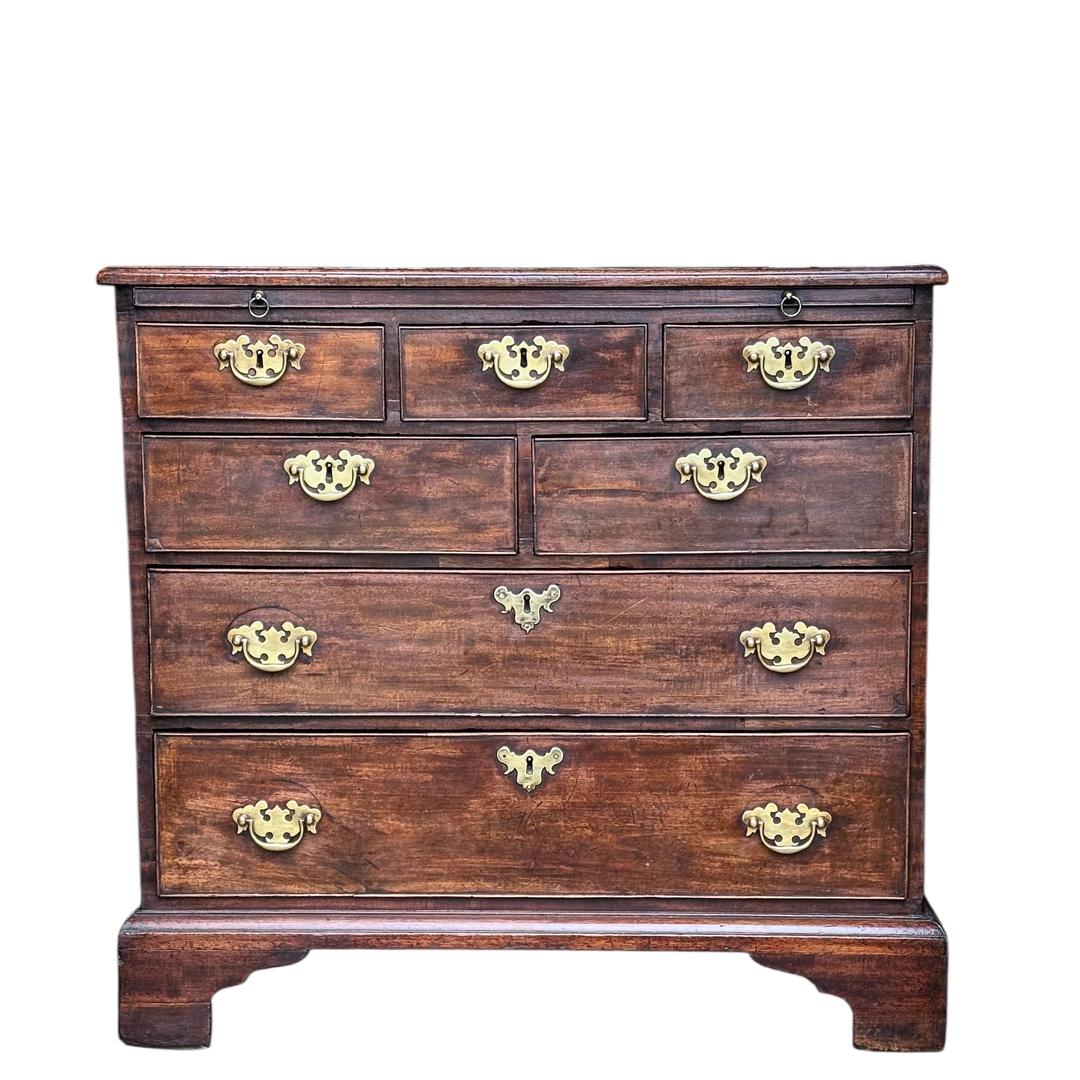 Small George III Mahogany Bachelor’s Chest With Brushing Slide For Sale