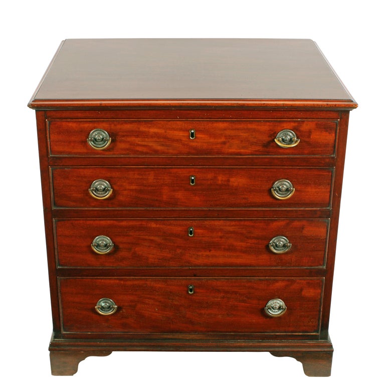 Small Georgian Chest Of Drawers For Sale At 1stdibs