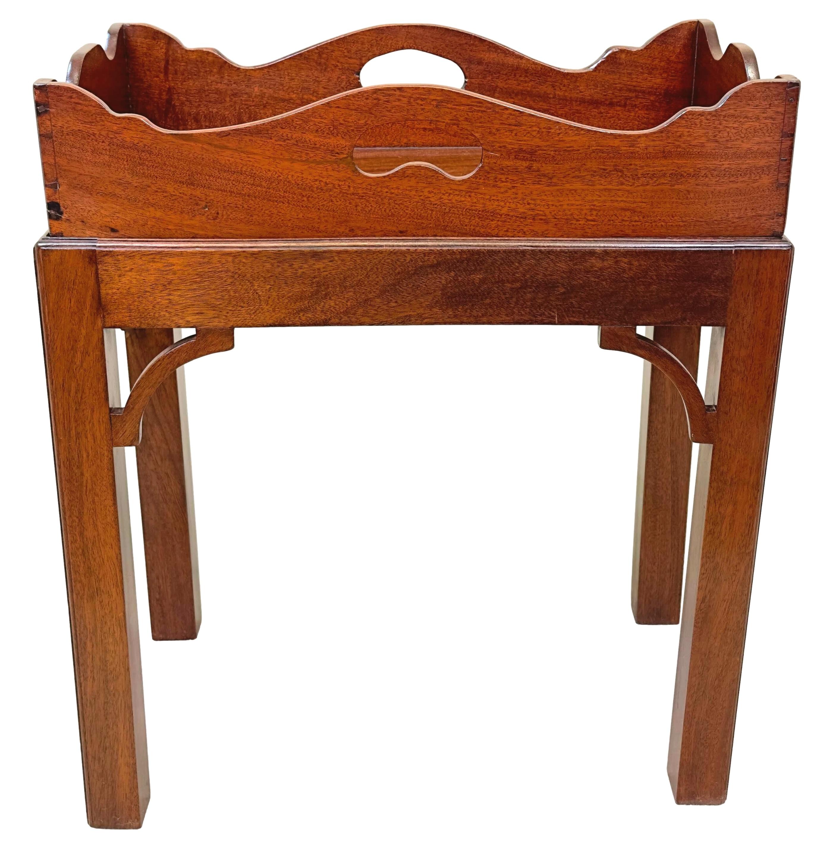 Small Georgian Mahogany Butlers Tray on Stand For Sale 5