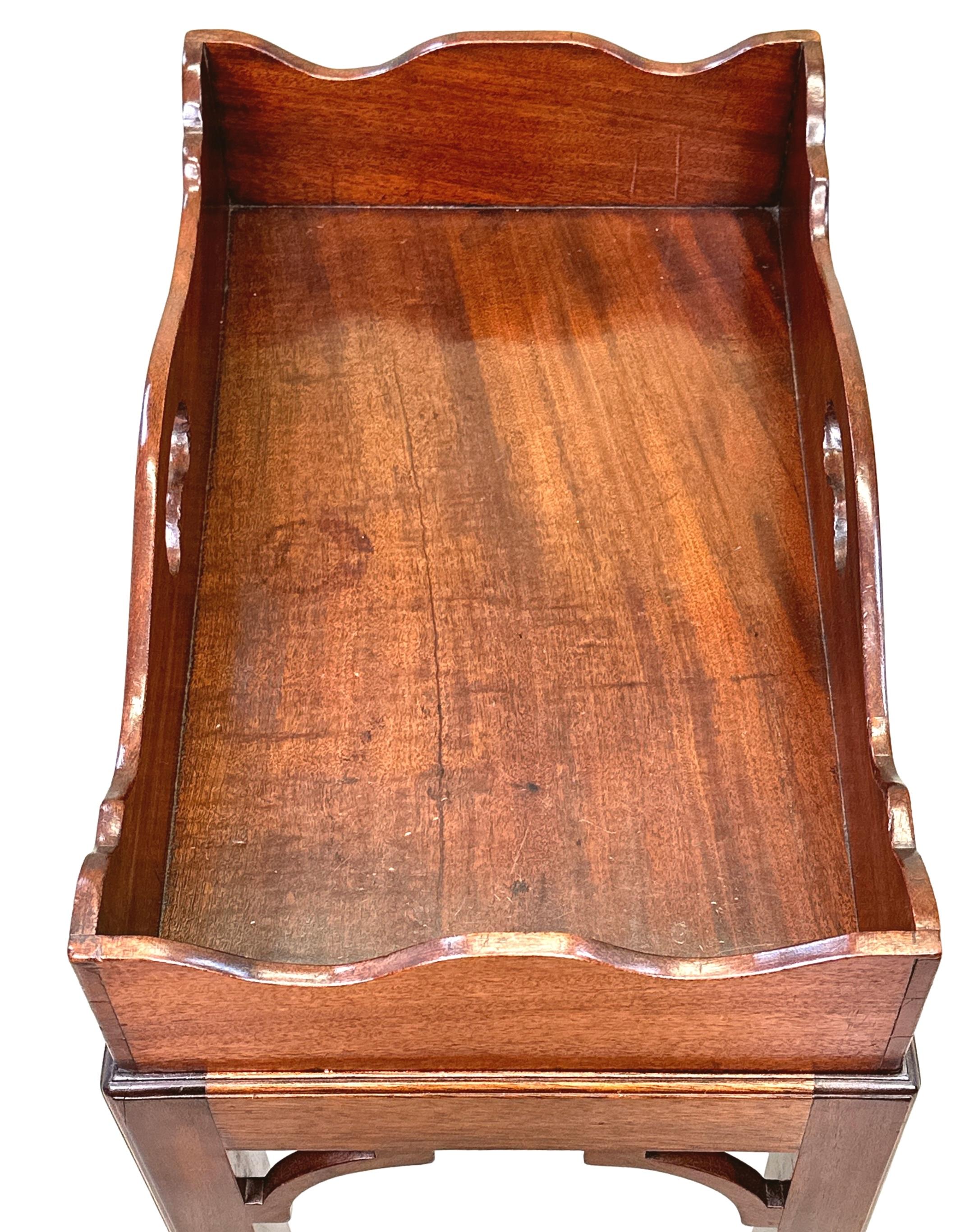 English Small Georgian Mahogany Butlers Tray on Stand For Sale