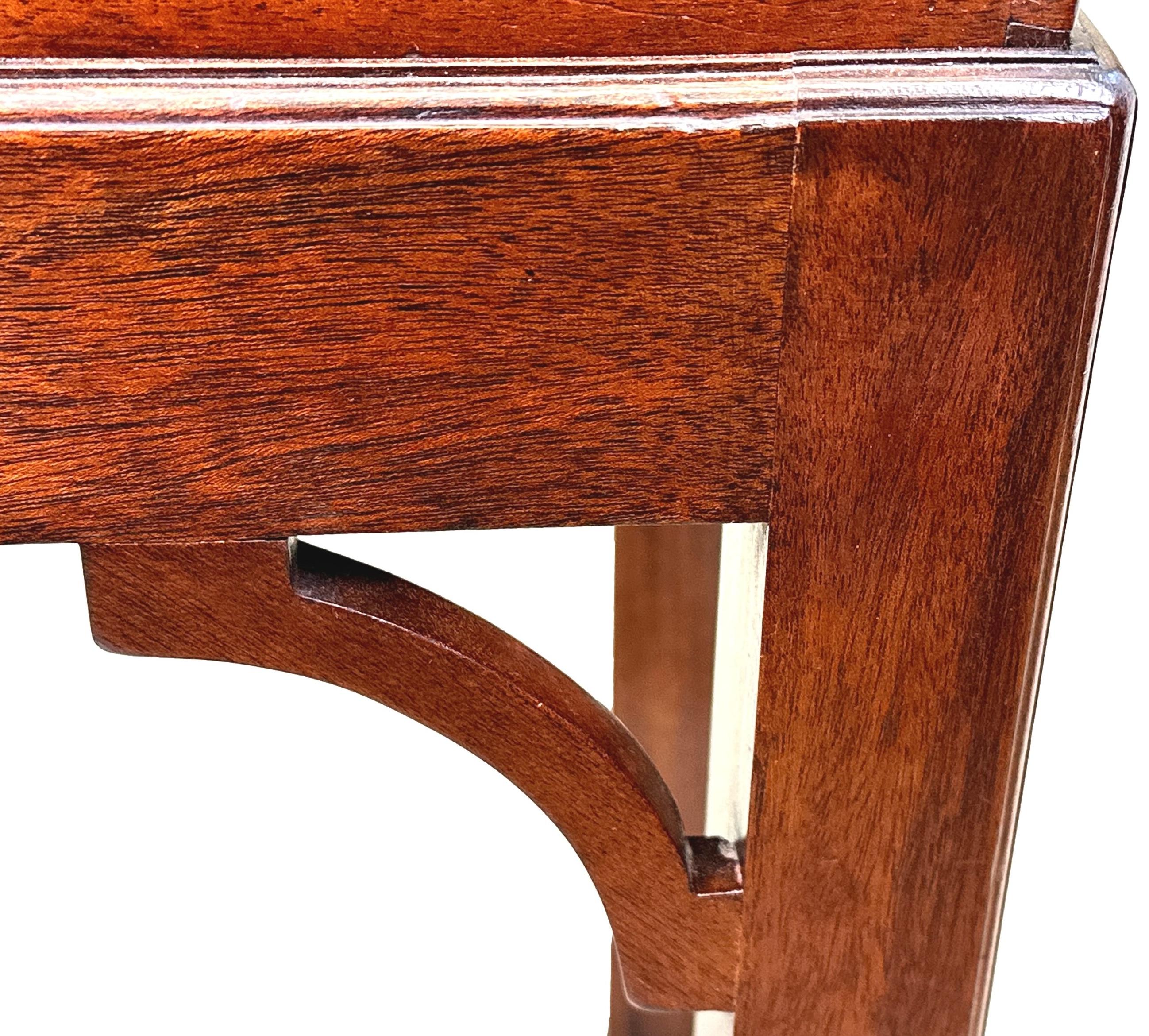 Small Georgian Mahogany Butlers Tray on Stand For Sale 1