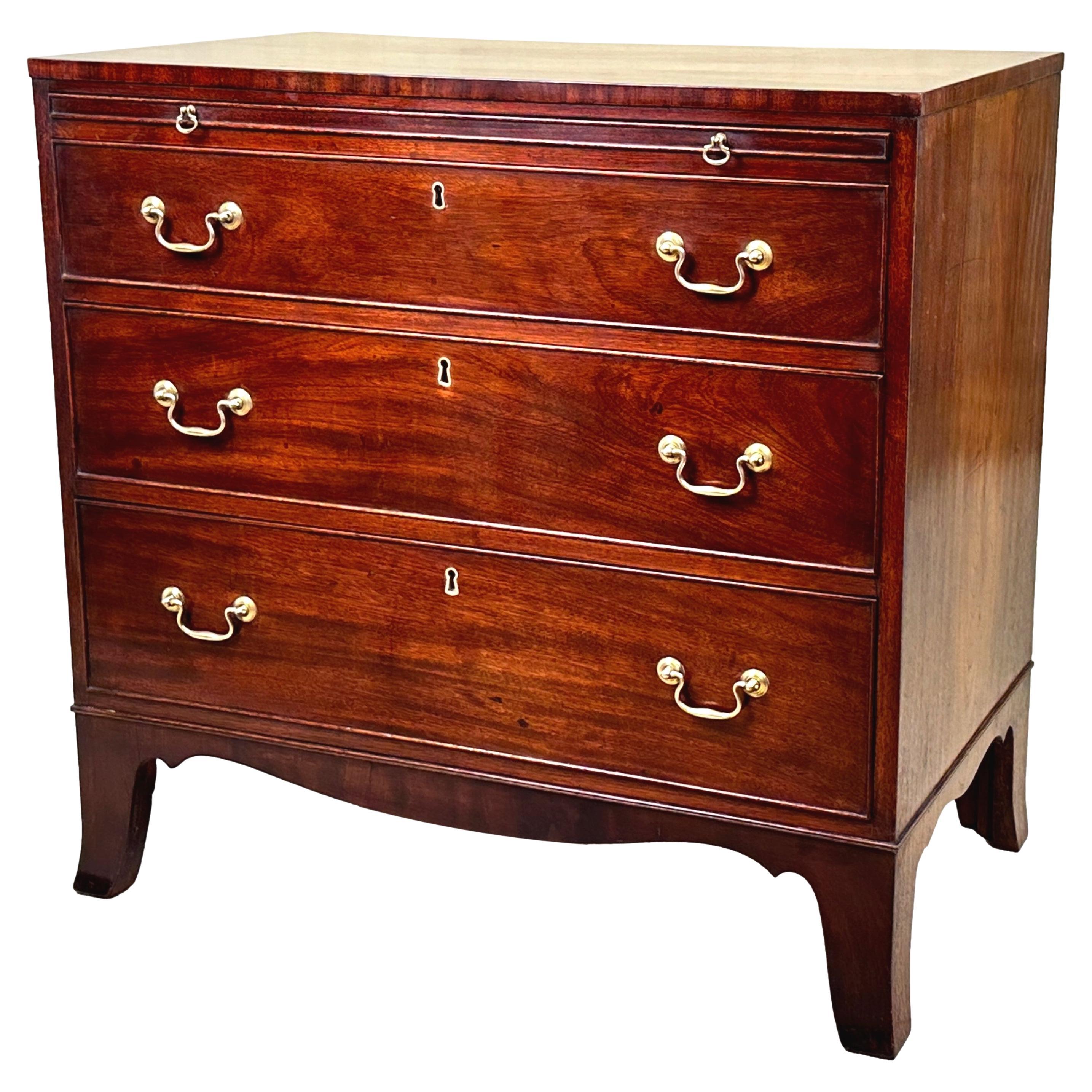 Small Georgian Mahogany Chest Of Drawers For Sale