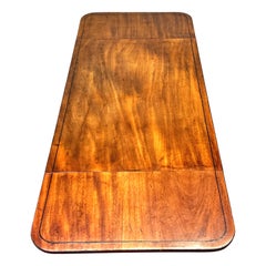 Kleiner georgianischer Mahagoni-Sofatisch