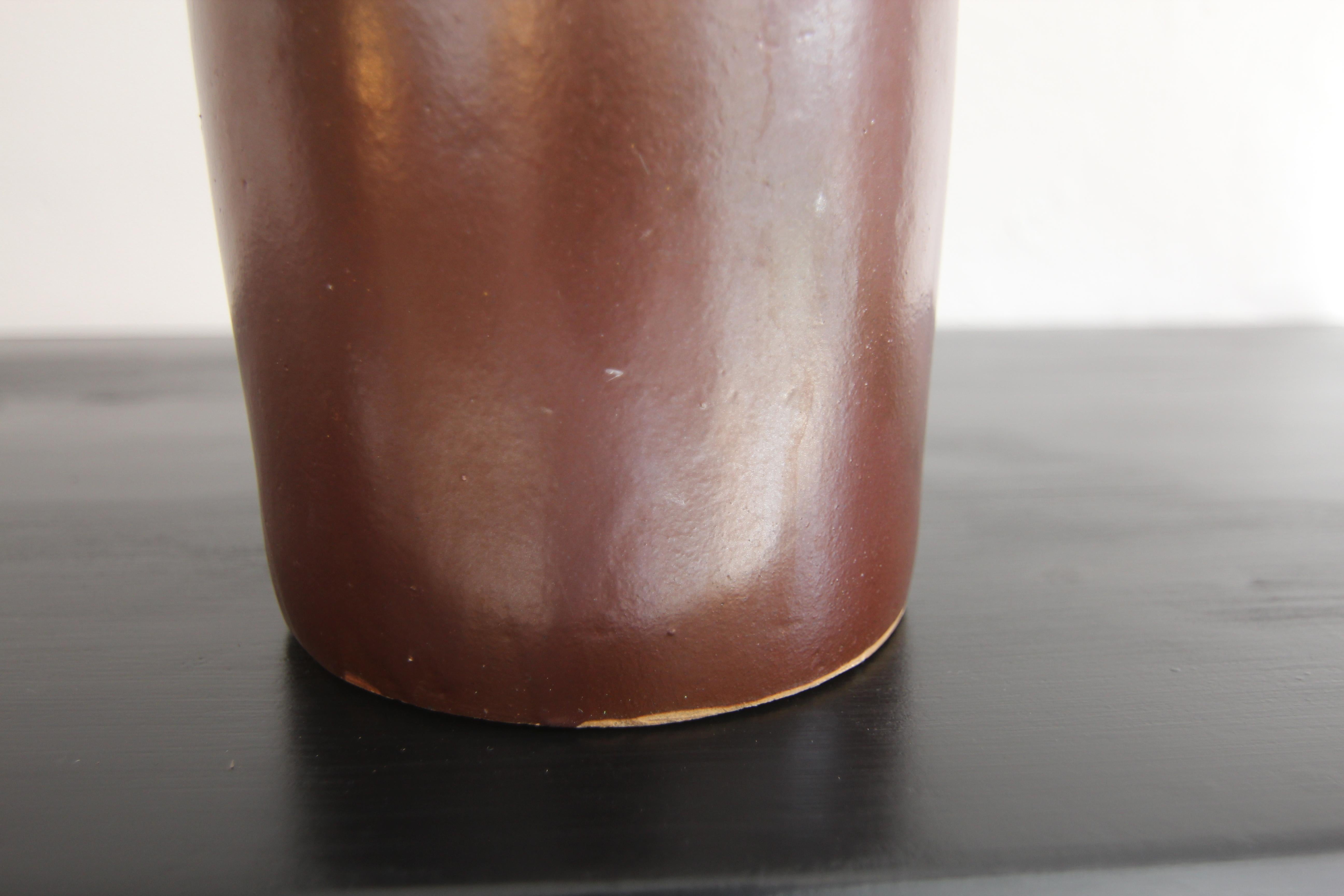 Piccolo vaso tedesco in gres marrone in vendita 7