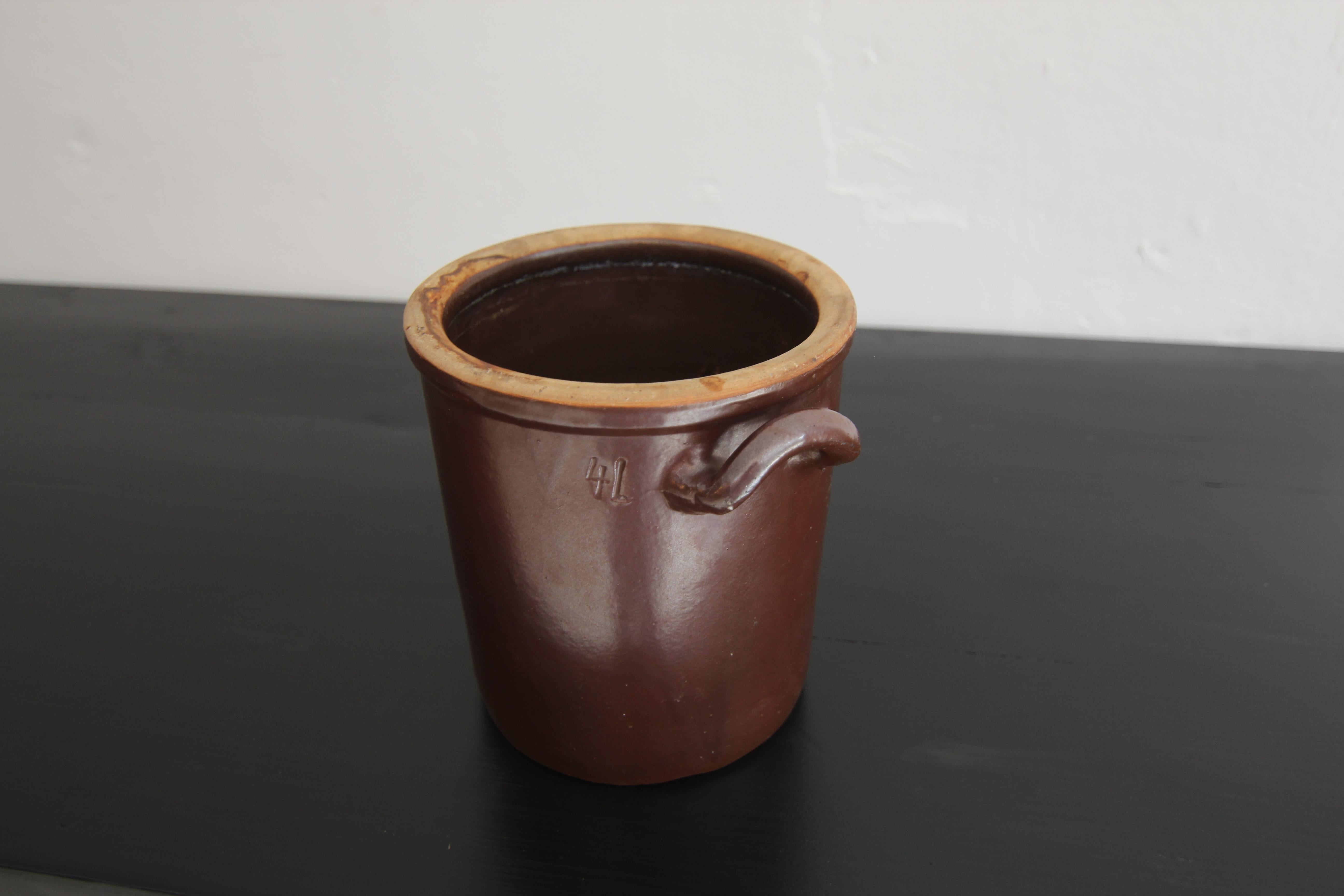 Piccolo vaso tedesco in gres marrone in vendita 3