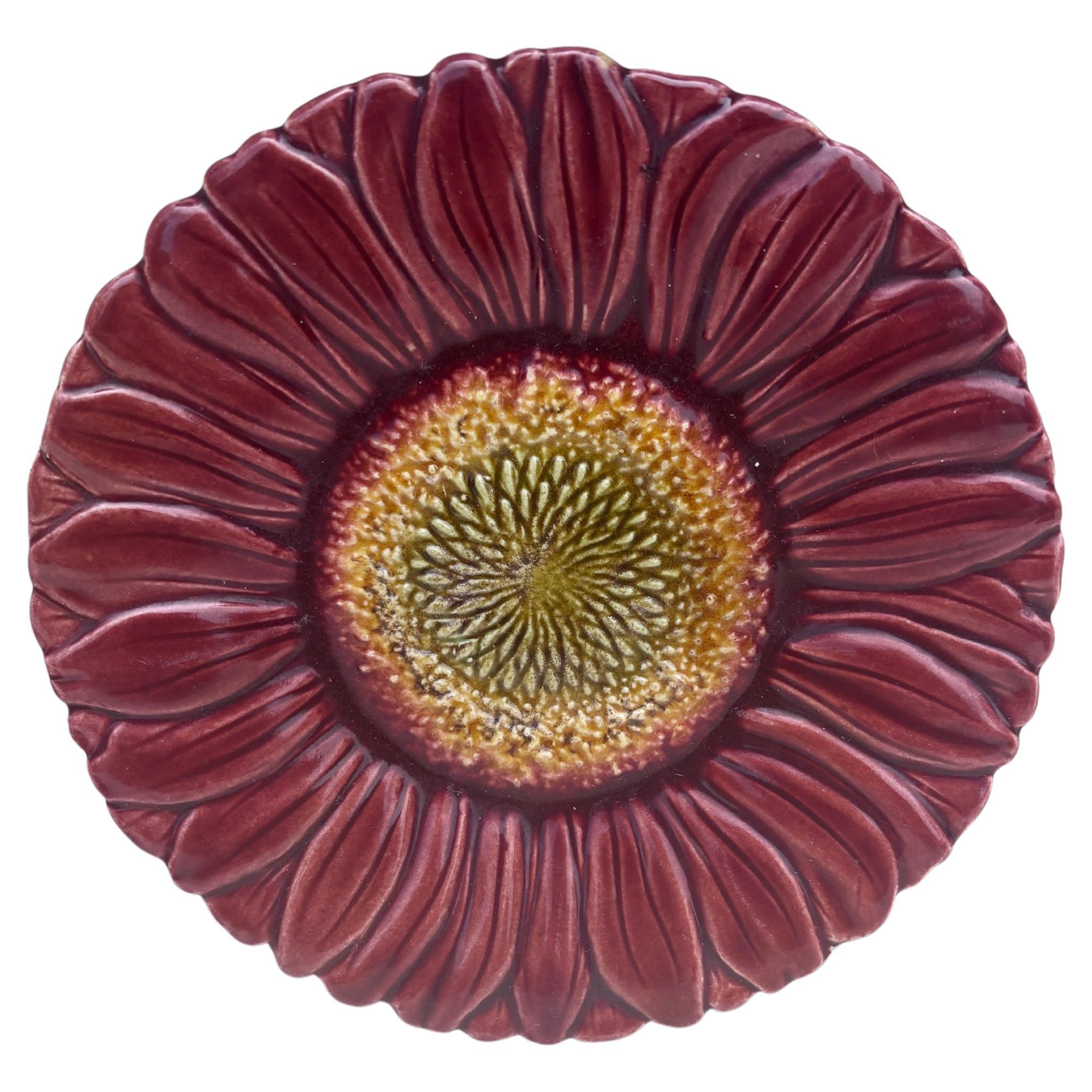 Small German Majolica Daisy Plate Circa 1900