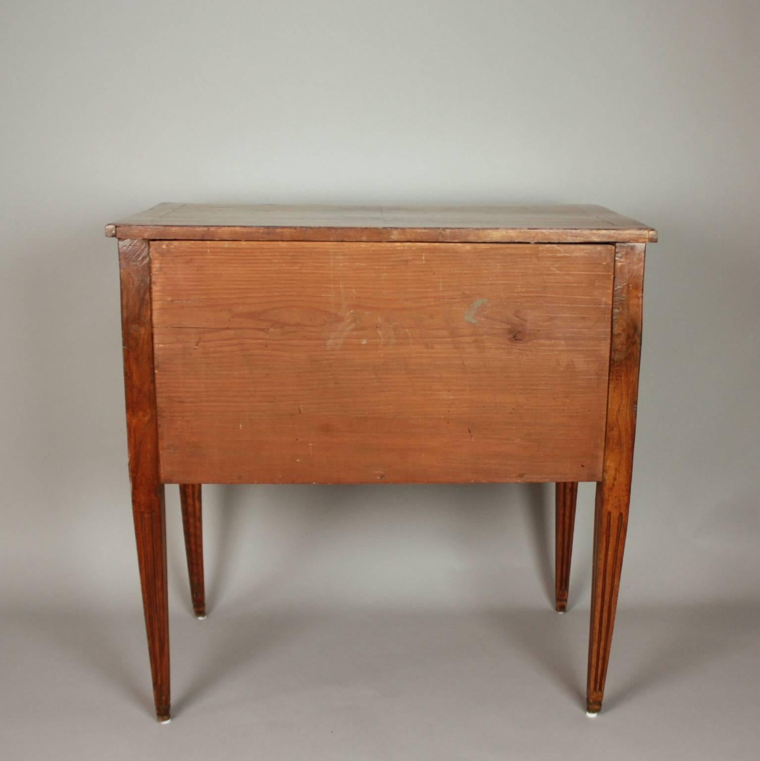 Small German Neoclassical Marquetry Commode or Chest of Drawer, 18th Century (Marketerie)