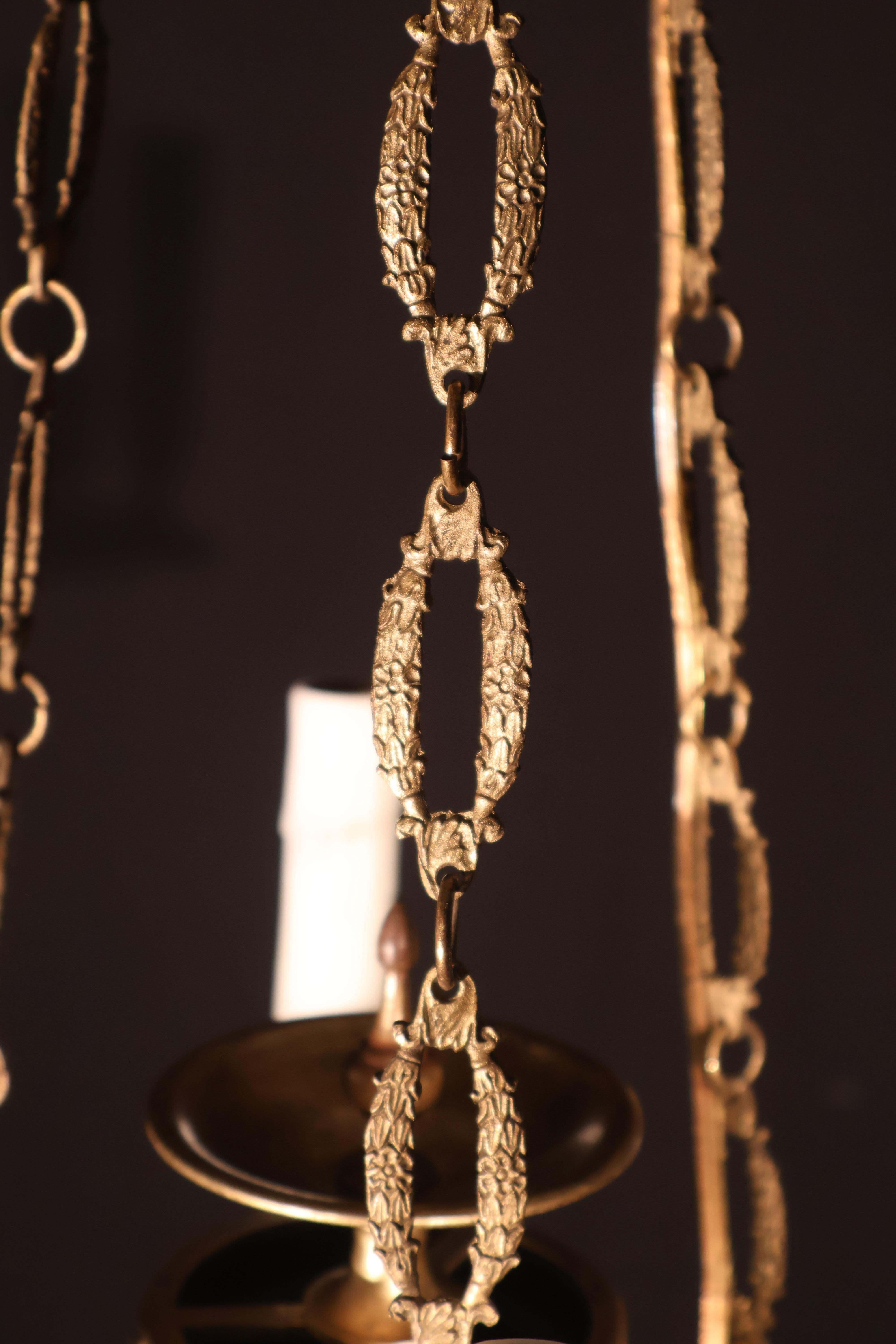 Vergoldeter Bronze-Kronleuchter im Empire-Stil (Frühes 20. Jahrhundert) im Angebot