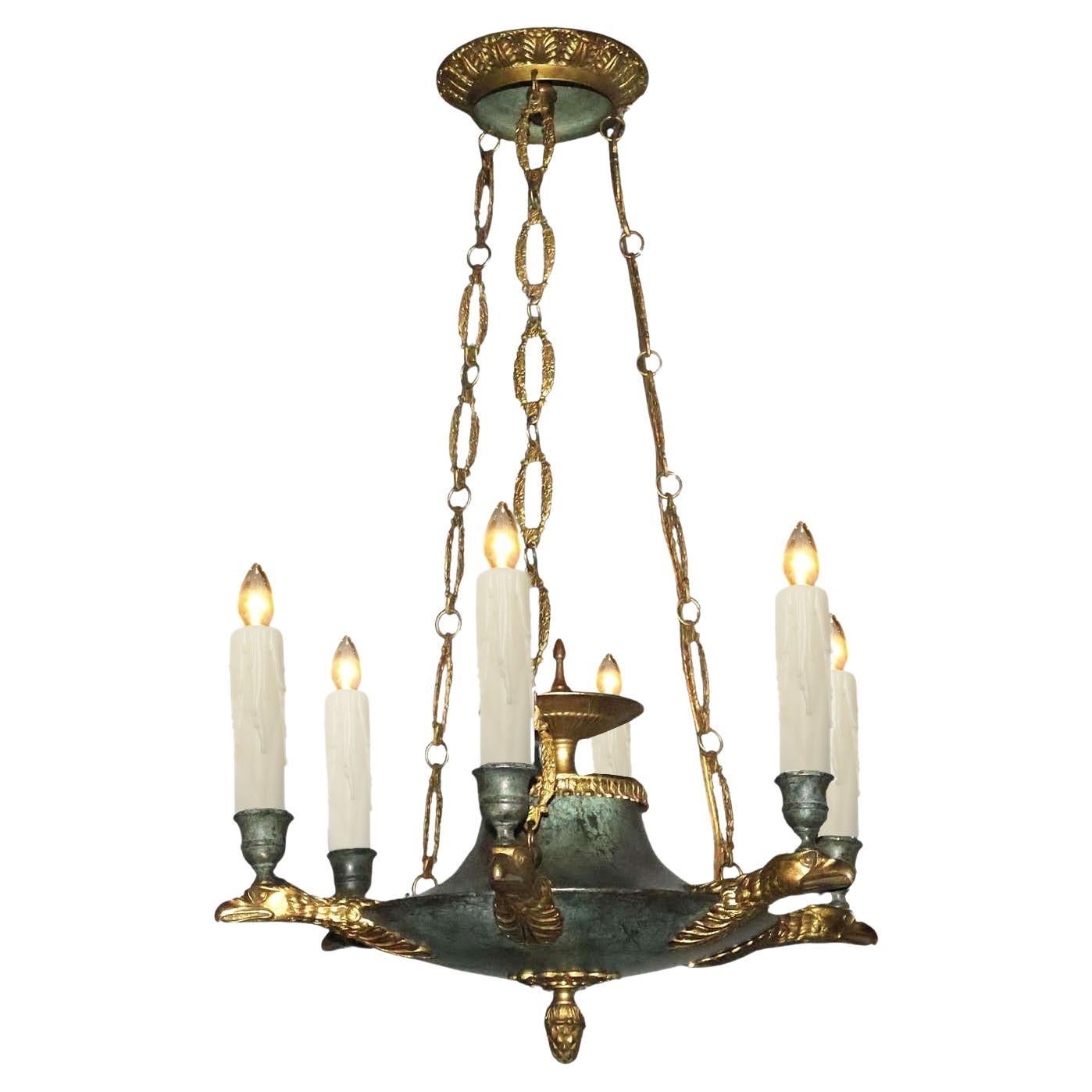 Vergoldeter Bronze-Kronleuchter im Empire-Stil im Angebot