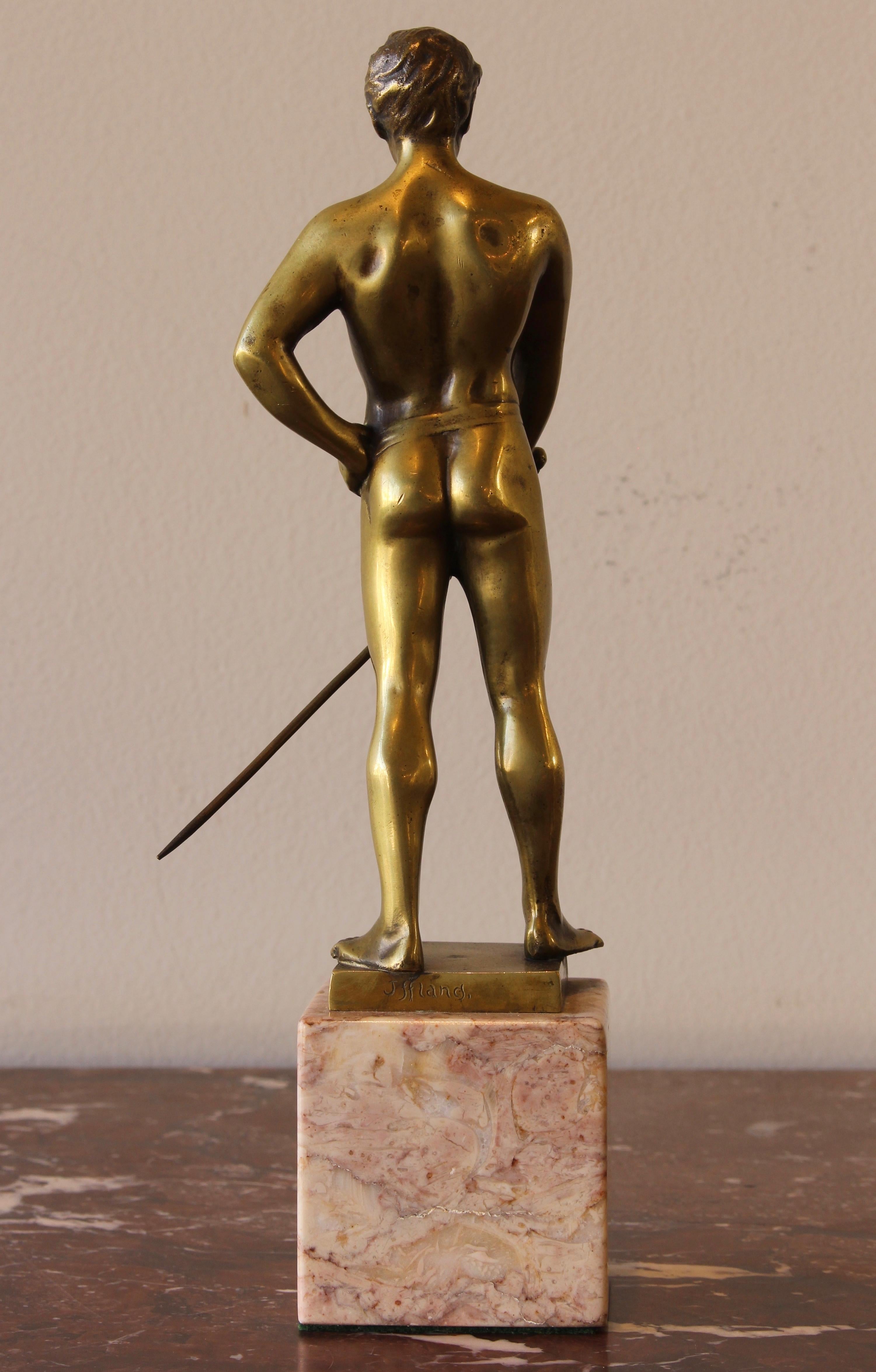 Small Gilt Bronze Sculpture of a Fencer In Excellent Condition In Kilmarnock, VA