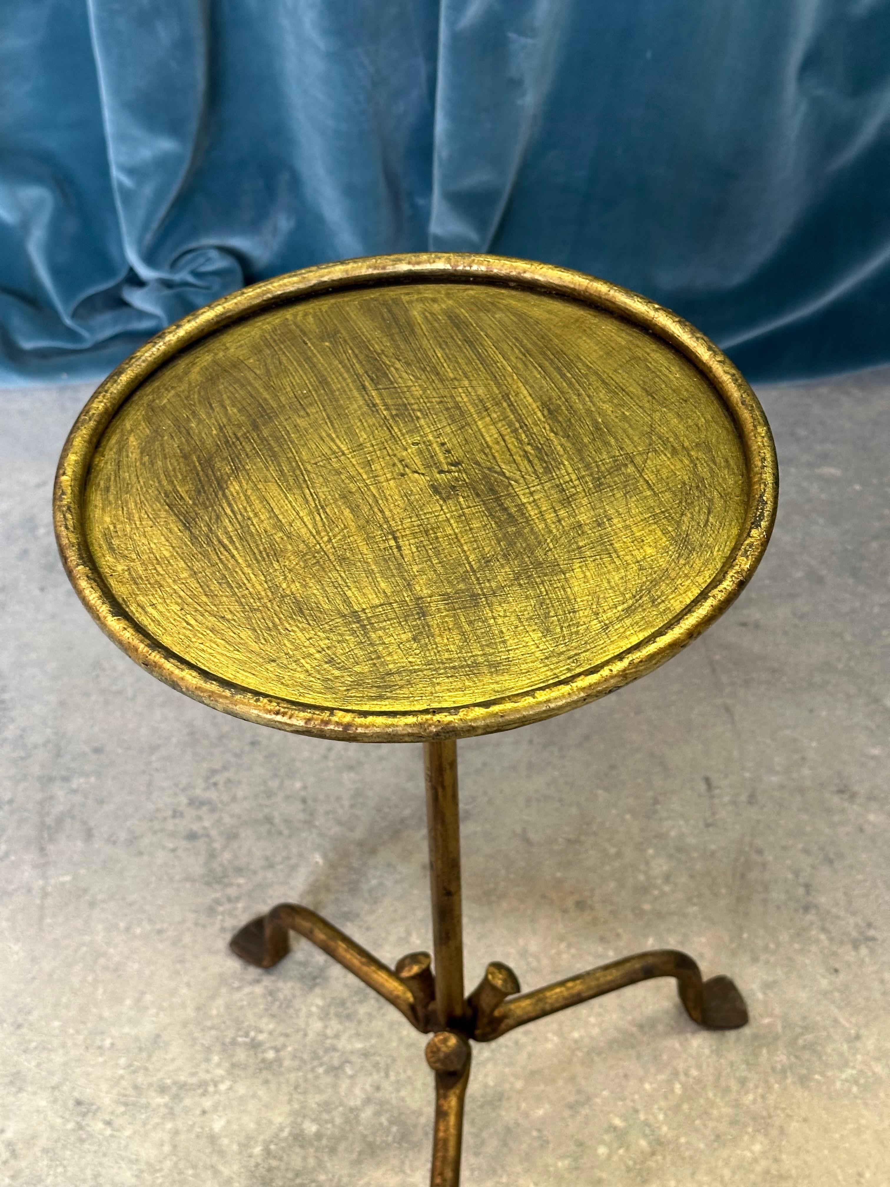 Small Gilt Iron Drinks Table on a Curved Tripod Base  For Sale 1