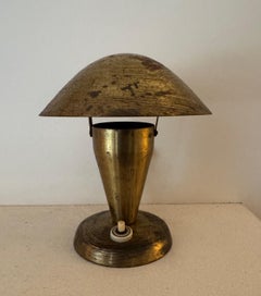 Pequeña lámpara de escritorio Bauhaus de metal dorado c.1930