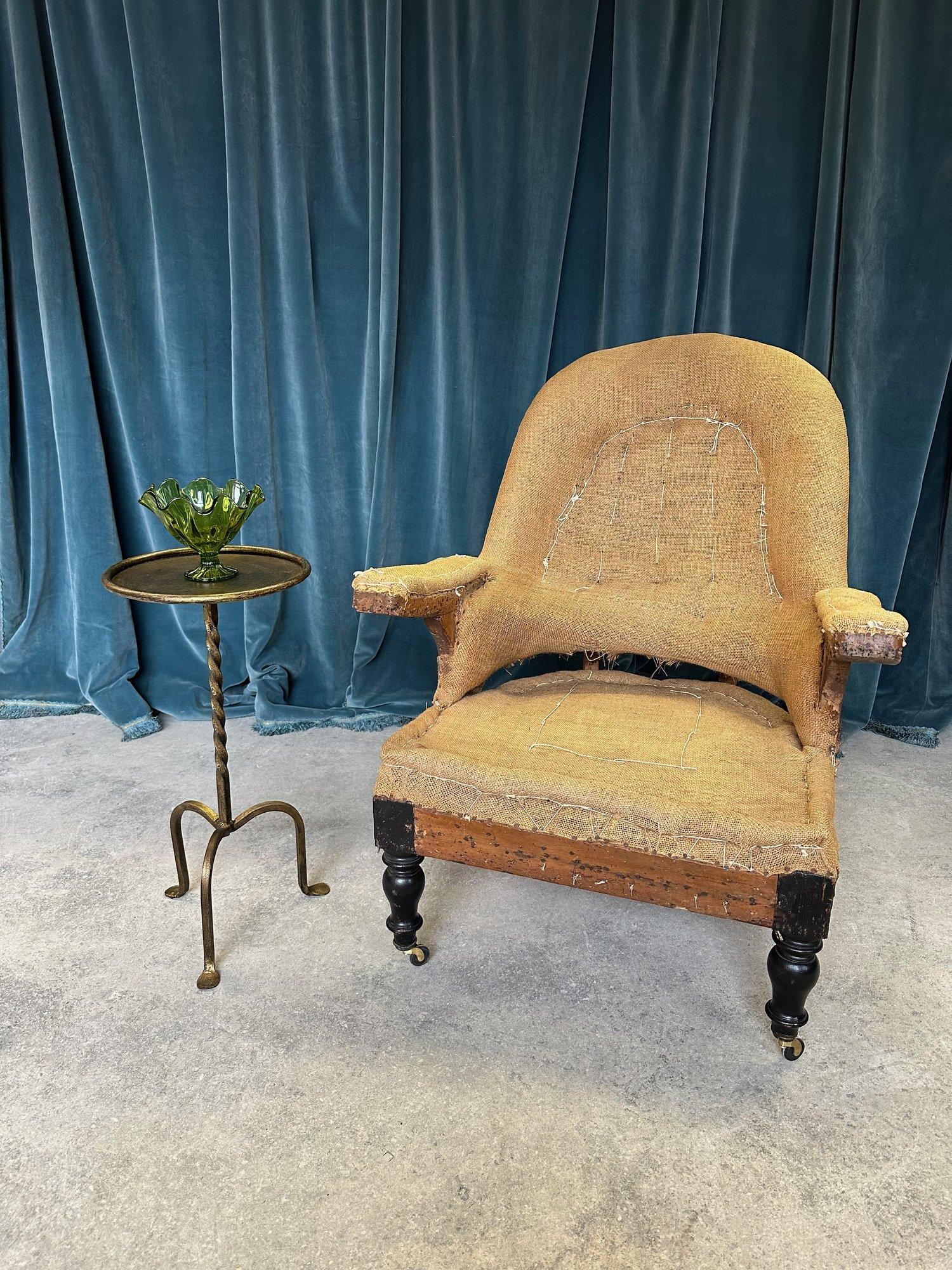 Mid-Century Modern Small Gilt Metal Drinks Table with Twisted Stem For Sale