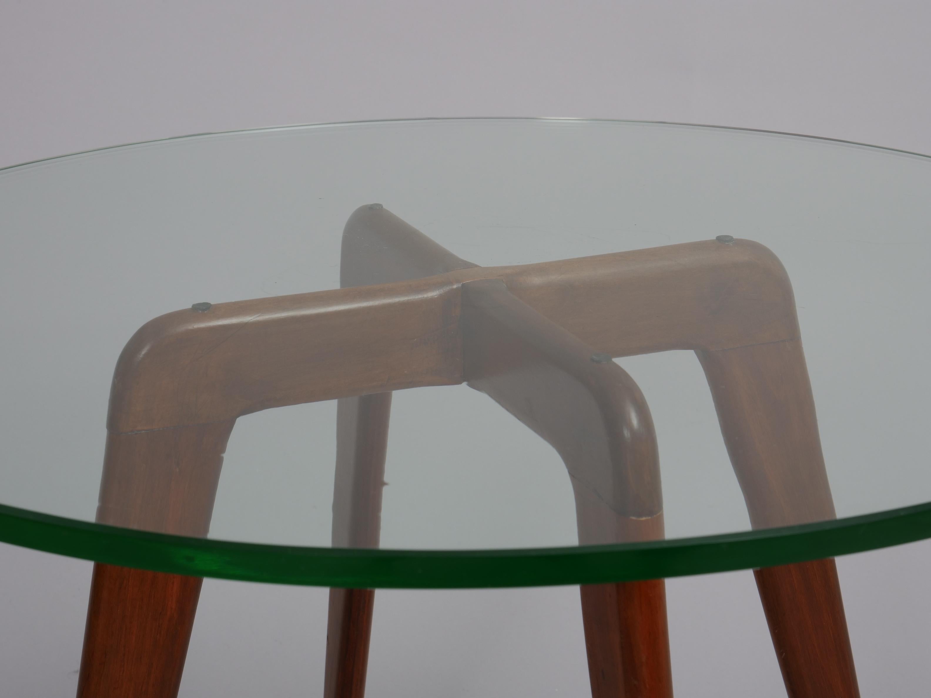 Mid-20th Century Small Gio Ponti style side table For Sale