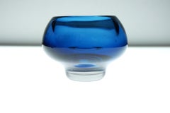 Petit bol en verre scandinave moderne de Mona Morales Kosta Boda, Suède