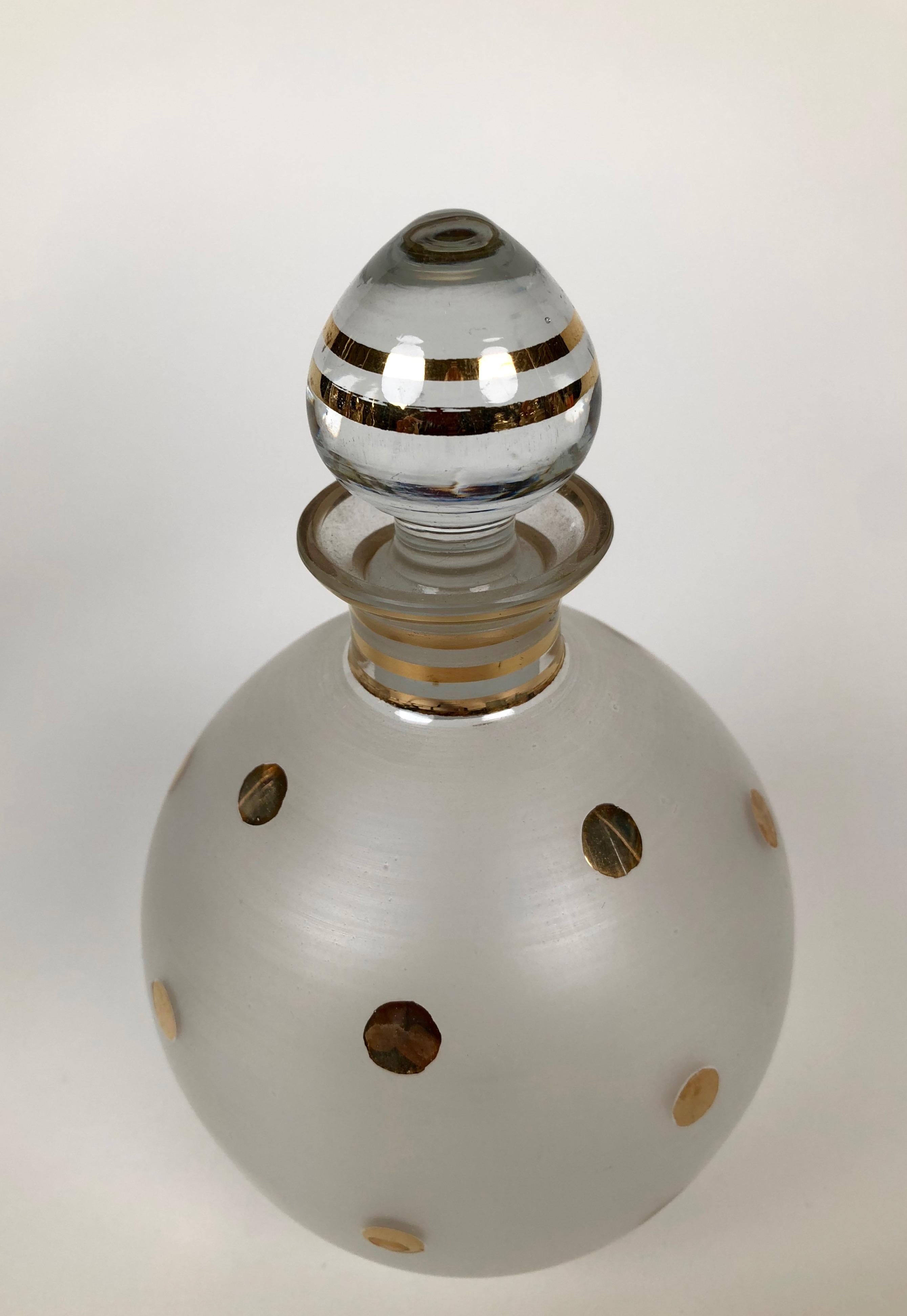 Slovaque  Petit carafe en verre pour Liquere des années 1930, de style Cabana en vente
