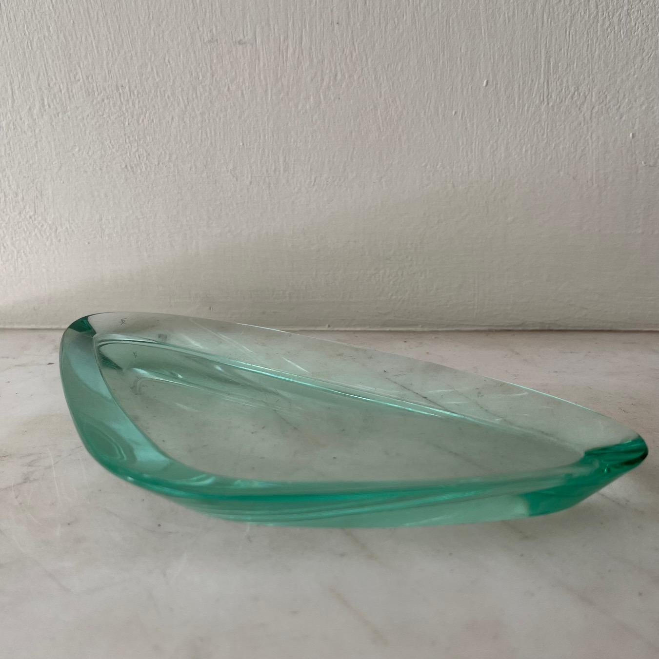 Small Glass Dish by Fontana Arte C.1960’s In Good Condition For Sale In London, GB