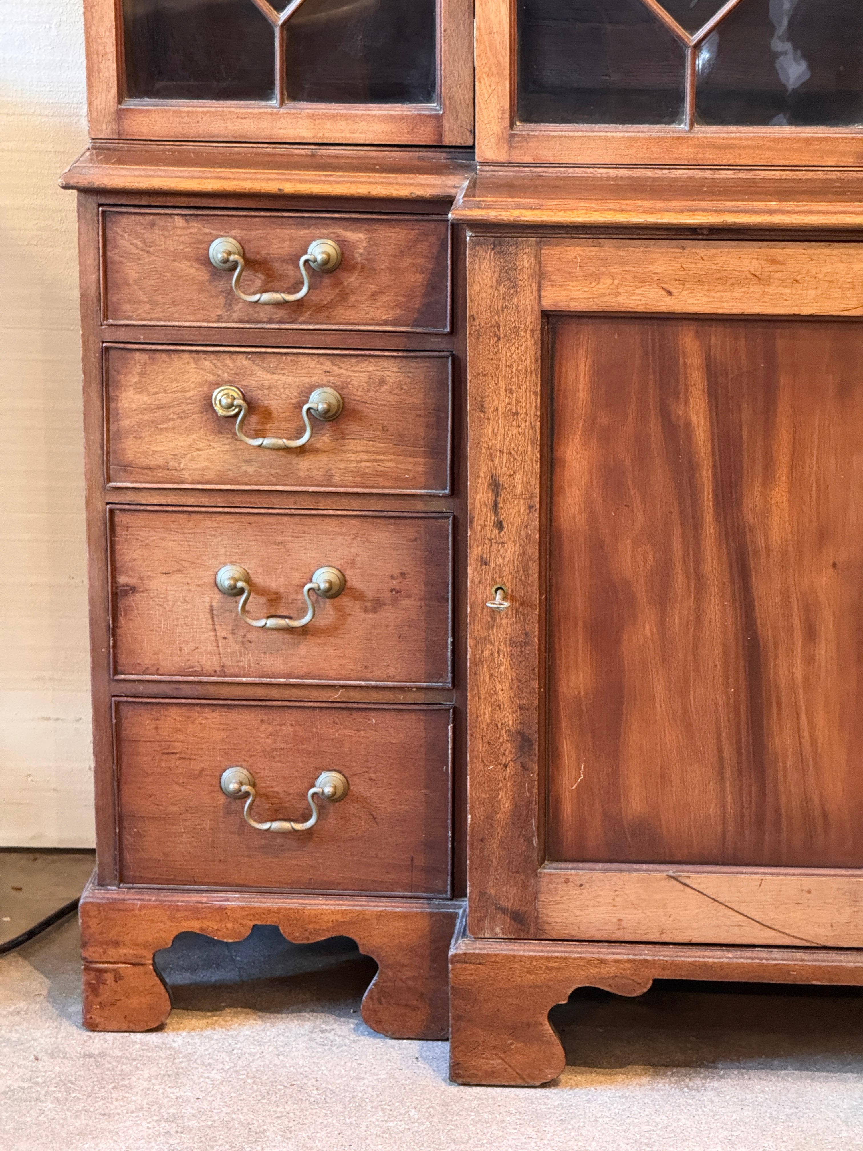 Small Glass-Front Breakfront In Good Condition For Sale In Charlottesville, VA