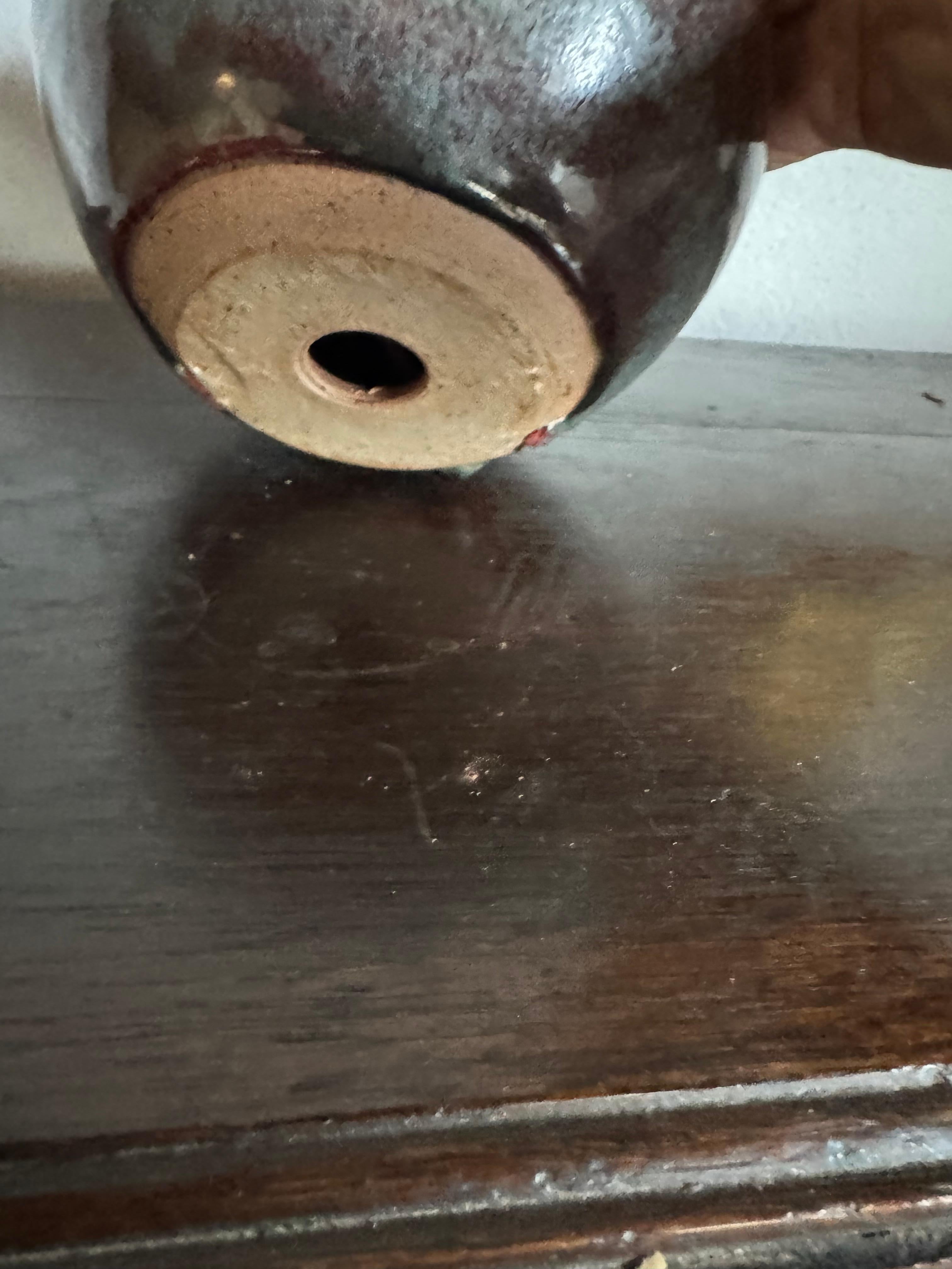 Small glazed ceramic table lamp In Good Condition For Sale In London, GB