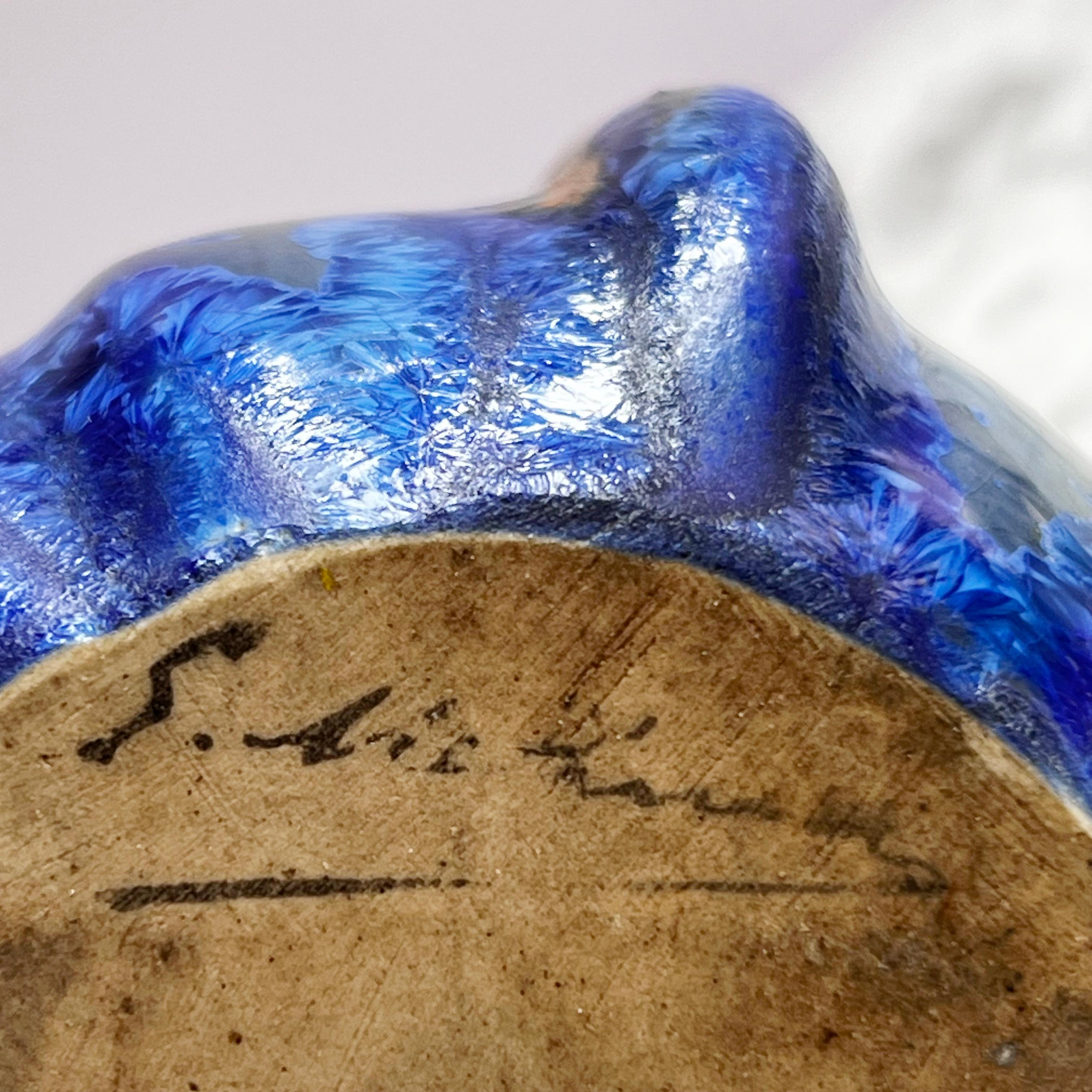 Pequeño jarrón de cerámica esmaltada firmado por Gilbert Méténier en Francia en los años 20 principios del siglo XX en venta