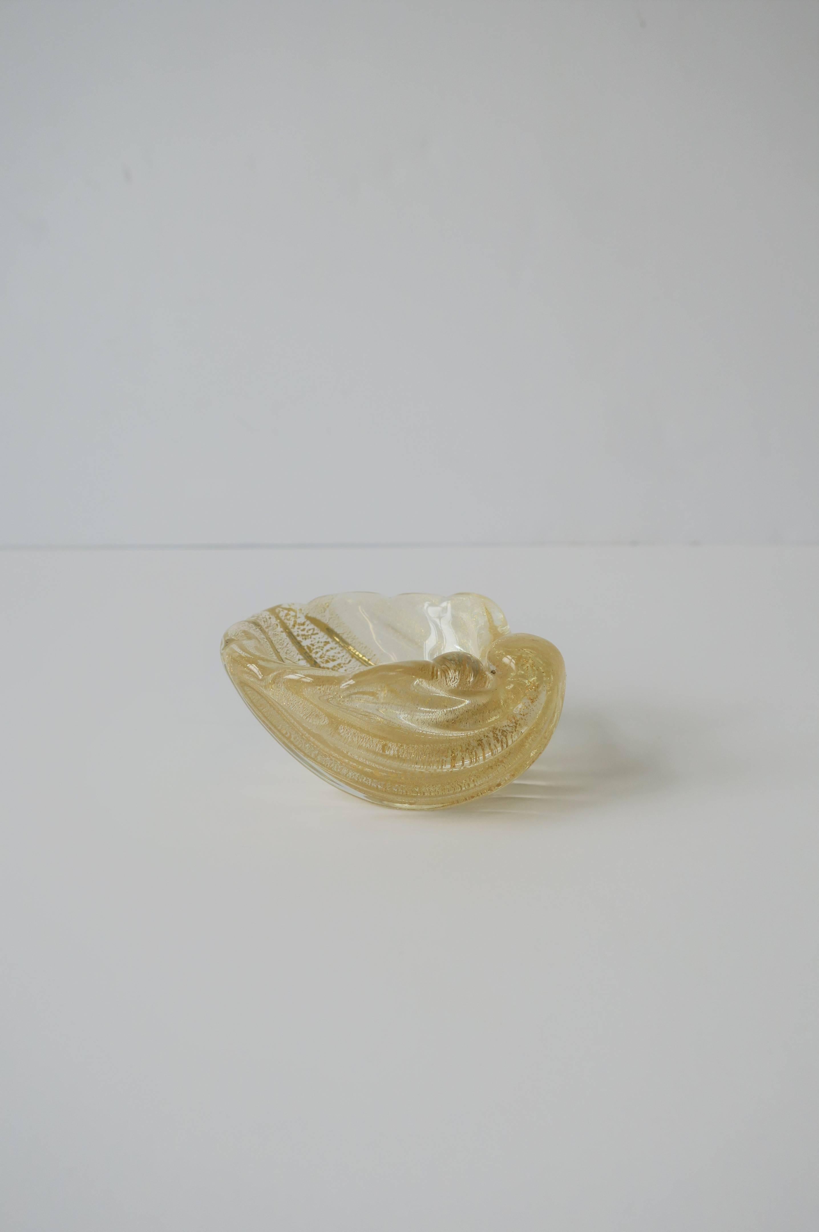 Italian Murano Gold Art Glass Seashell Form Bowl Jewelry Dish 1